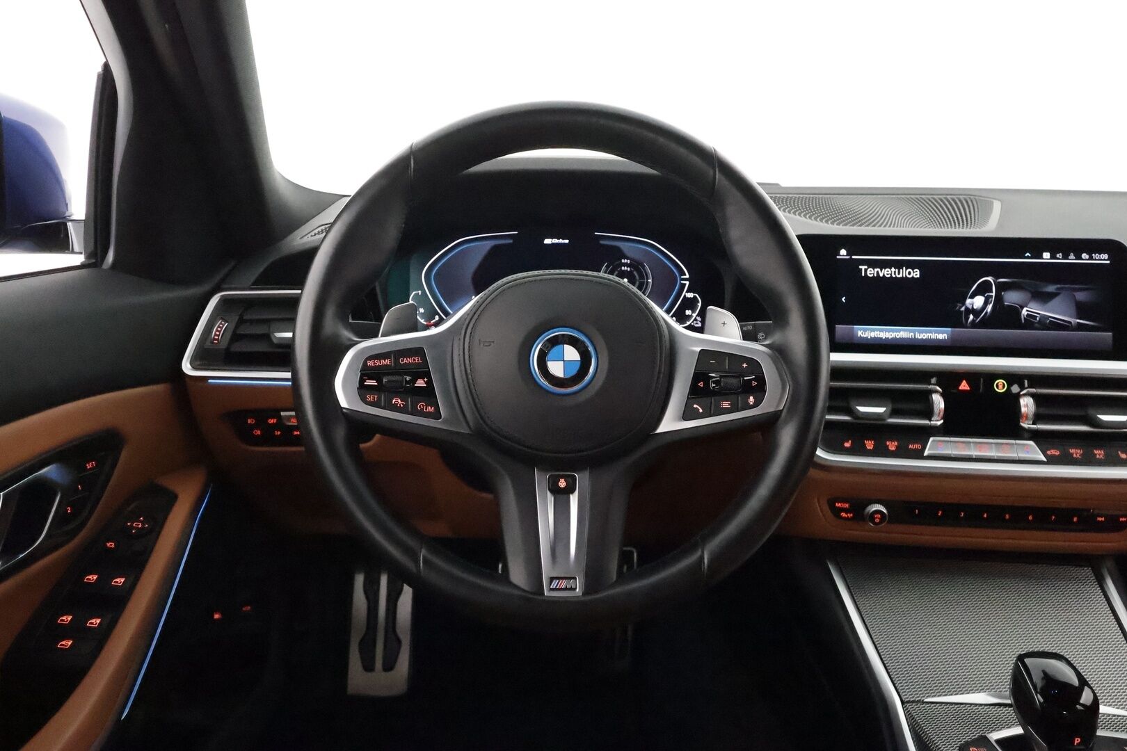 BMW 330 2022 G21 Touring 330e xDrive A Charged Edition M Sport ** 1-Om Suomi auto / Adapt.vakkari / Koukku / Muistipekki / P.kamera - 3,99 % KORKOTARJOUS TÄHÄN AUTOON - Sportti nahka sisusta / Comfort Access / Apple&Android / Navi