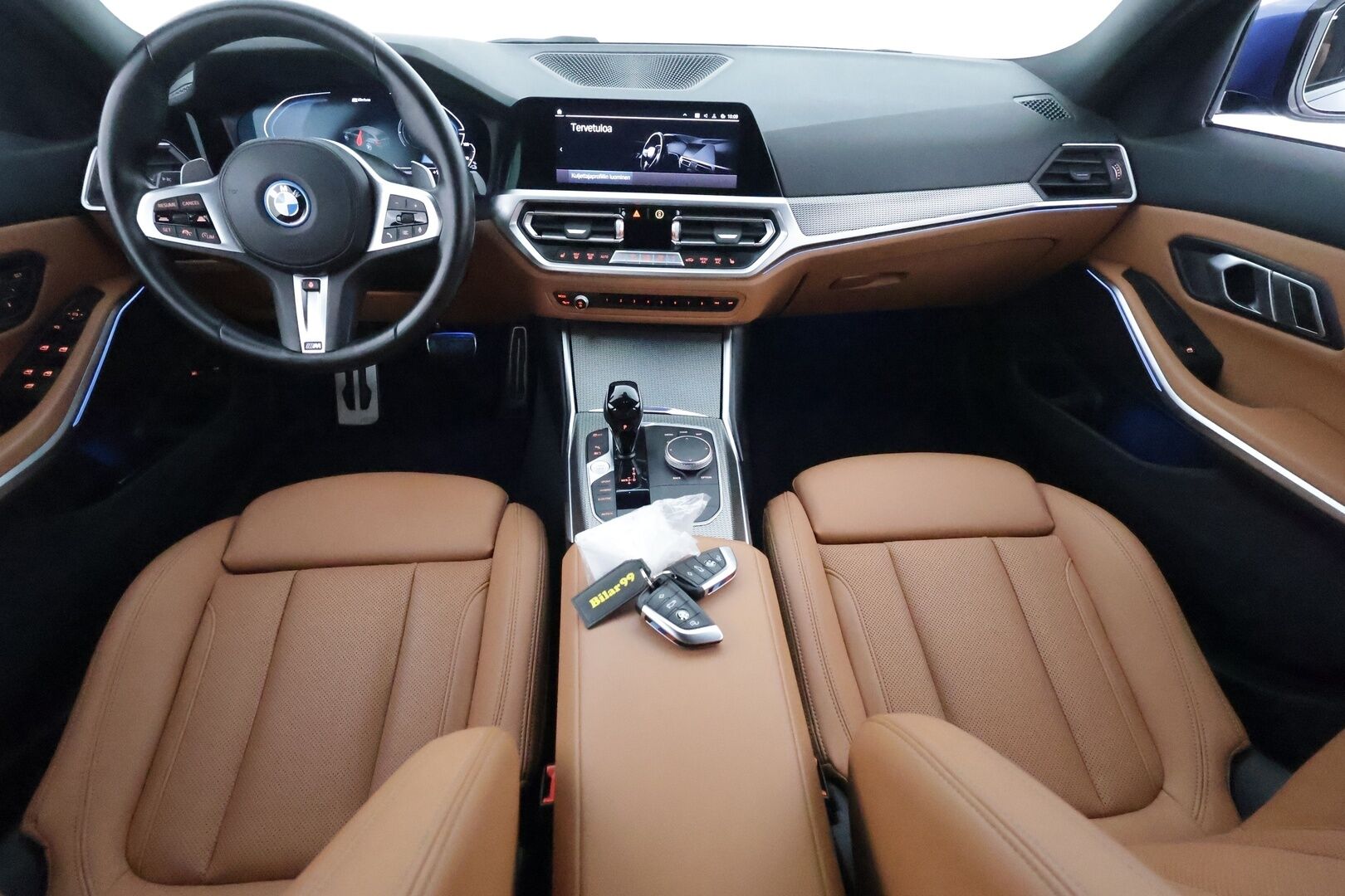 BMW 330 2022 G21 Touring 330e xDrive A Charged Edition M Sport ** 1-Om Suomi auto / Adapt.vakkari / Koukku / Muistipekki / P.kamera - 3,99 % KORKOTARJOUS TÄHÄN AUTOON - Sportti nahka sisusta / Comfort Access / Apple&Android / Navi