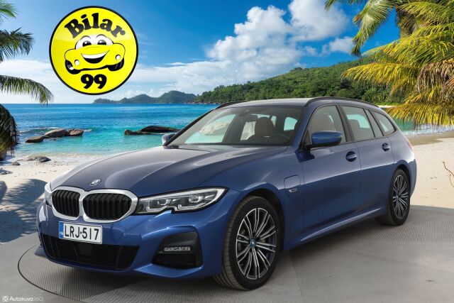 BMW 330 2022