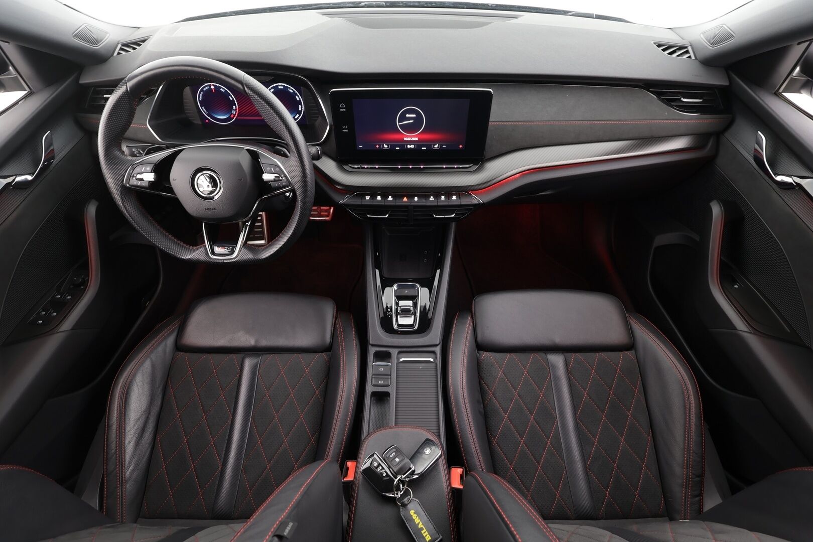 Skoda Octavia 2022 Combi 1.4 TSI PHEV RS iV DSG * ACC / Webasto / Matrix-LED / Hierovat muistipenkit / P.Kamera * - 1.Om Suomi-auto / 2x Lataus / Kahdet Renkaat