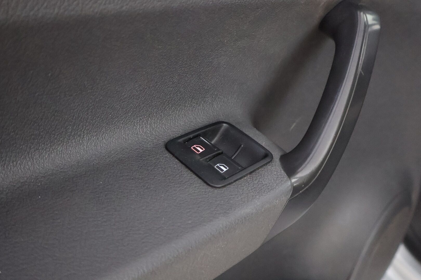 Volkswagen Caddy 2012 Trendline 2,0 TDI 81 kW, 4MOTION - ALV / Webasto / Vetokoukku / Puolinahkasisusta / Juuri tullut!