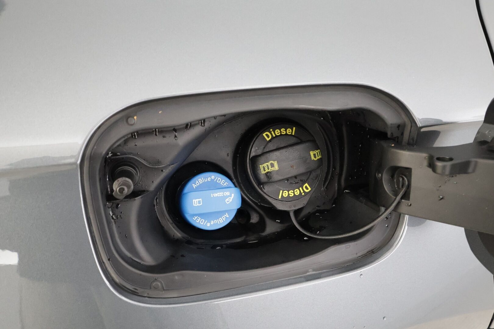 Audi Q5 2017 Business Sport 2,0 TDI 140 kW quattro S tronic * Webasto / Bang & Olufsen / Vetokoukku / Adapt.Vakkari / Sporttipenkit / Peruutustutkat - Kahdet renkaat / Siisti Yksilö / Poikkeukselliset varusteet! - HULLUT BLACKWEEK JATKOT - KORKOTARJOUS 2,49%