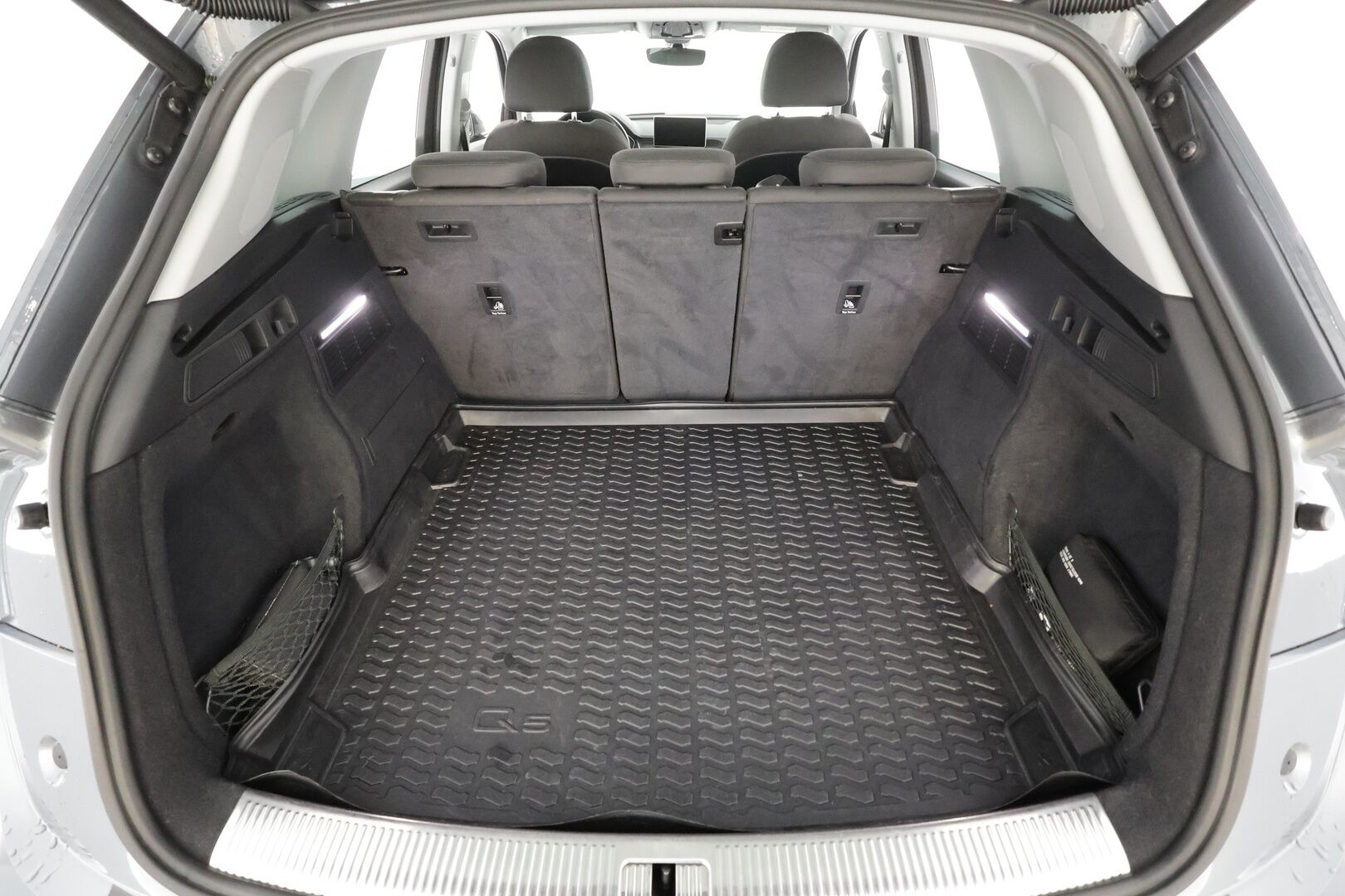 Audi Q5 2017 Business Sport 2,0 TDI 140 kW quattro S tronic * Webasto / Bang & Olufsen / Vetokoukku / Adapt.Vakkari / Sporttipenkit / Peruutustutkat - Kahdet renkaat / Siisti Yksilö / Tulossa Tampereelle!