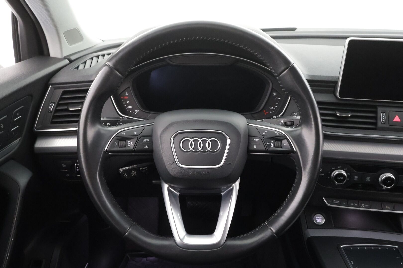 Audi Q5 2017 Business Sport 2,0 TDI 140 kW quattro S tronic * Webasto / Bang & Olufsen / Vetokoukku / Adapt.Vakkari / Sporttipenkit / Peruutustutkat - Kahdet renkaat / Siisti Yksilö / Tulossa Tampereelle!