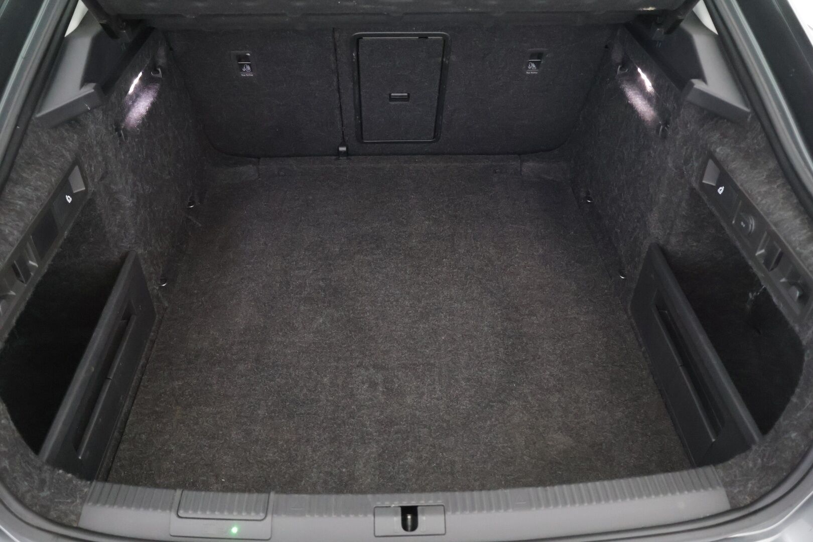 Skoda Superb 2022 1.5 TSI ACT Ambition DSG Autom. - | Webasto | Ilmastoidut nahat | Muistipenkki | Koukku | Digimittaristo | Keyless | Ratinlämmitin | Apple CarPlay |