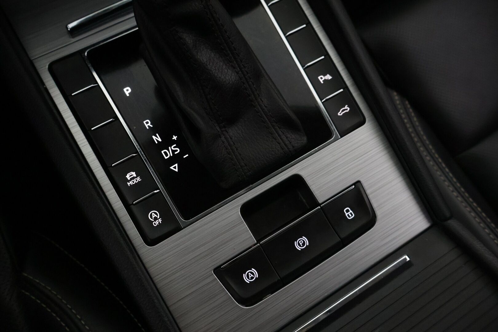 Skoda Superb 2022 1.5 TSI ACT Ambition DSG Autom. - | Webasto | Ilmastoidut nahat | Muistipenkki | Koukku | Digimittaristo | Keyless | Ratinlämmitin | Apple CarPlay |