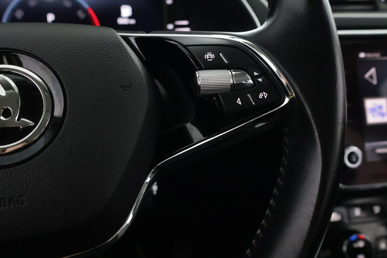 Skoda Superb 2022 1.5 TSI ACT Ambition DSG Autom. - | Webasto | Ilmastoidut nahat | Muistipenkki | Koukku | Digimittaristo | Keyless | Ratinlämmitin | Apple CarPlay |