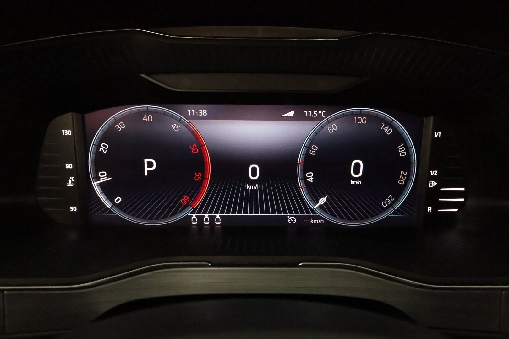 Skoda Superb 2022 Combi 2.0TDI 150 Ambition DSG - 1-om. Suomi-auto / Tutkat / Vakkari / Webasto / Koukku / KeylessGo / 2x renkaat / LED-valot