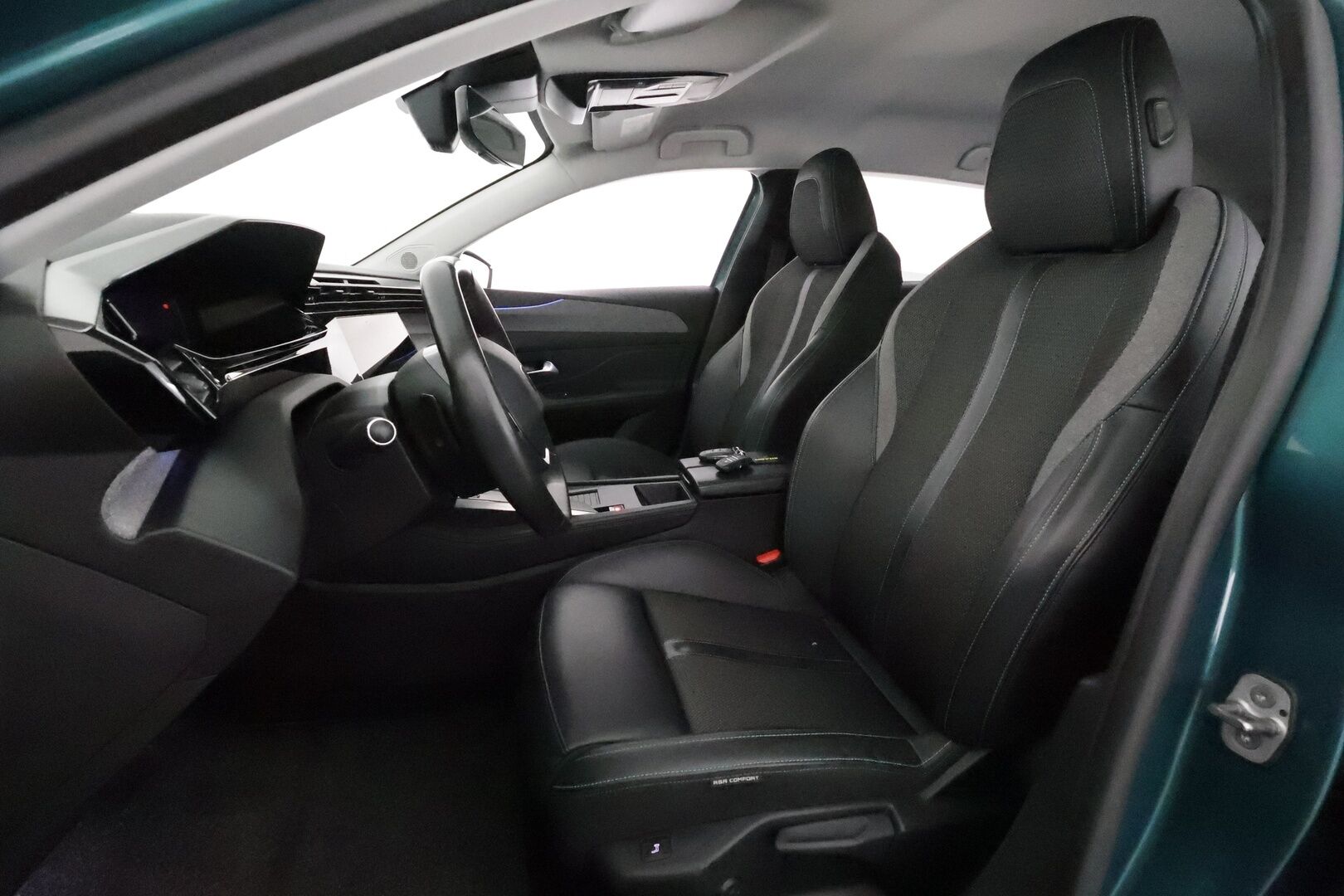 Peugeot 308 2023 SW Allure Pack Launch Edition Hybrid 180 EAT8 *Adapt.vakkari / AGR-istuin / Digimittaristo / Apple&Android / Vetokoukku / P-Kamera* - Suomi-auto / Merkkihuollettu / 2x vanteet