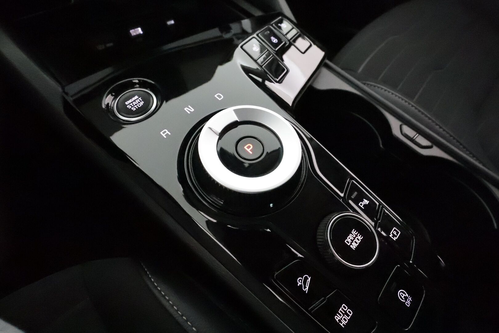 Kia Sportage 2022 1,6 T-GDI FWD Mild-Hybrid EX DCT 150hv **ACC / P.kamera / LED / Navi / Sähköpenkit / Koukku / Puolinahat** - 1.Om Suomi-auto / Kahdet renkaat aluvanteilla