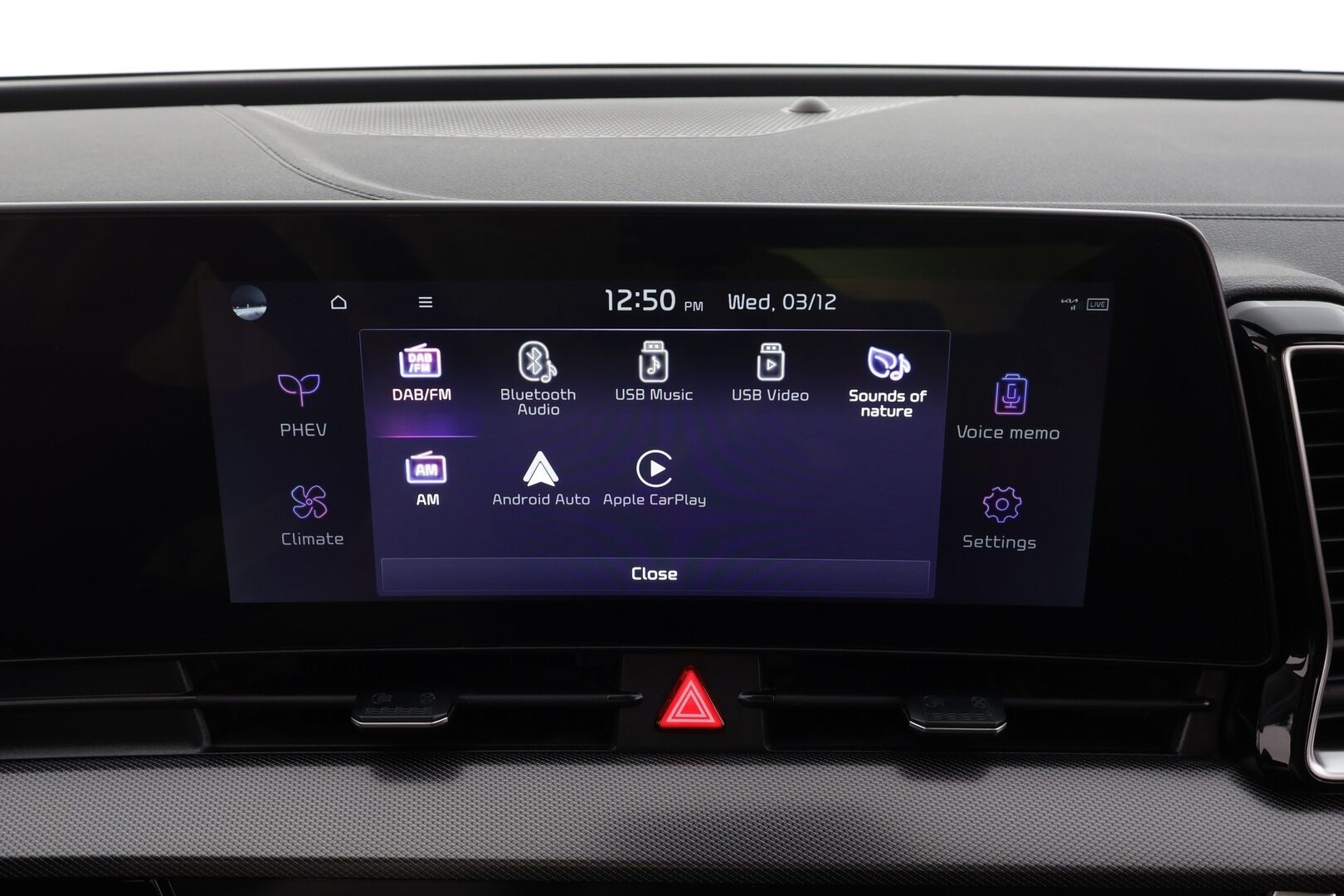 Kia Sportage 2022 1,6 T-GDI AWD Plug-in Hybrid Business Premium Edition AT 265hv * ACC / 360° / LED / Navi / Sähköpenkit * - Lohkolämmitin / KeylessGo / Kahdet renkaat aluvanteilla / Merkkihuollettu - HULLU BLACKWEEK KORKOTARJOUS 2,49%