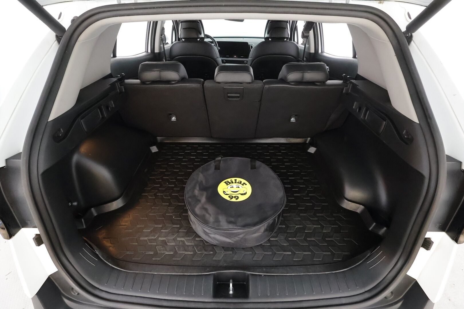 Kia Sportage 2022 1,6 T-GDI AWD Plug-in Hybrid Business Premium Edition AT 265hv * ACC / 360° / LED / Navi / Sähköpenkit * - Lohkolämmitin / KeylessGo / Kahdet renkaat aluvanteilla / Merkkihuollettu - HULLU BLACKWEEK KORKOTARJOUS 2,49%