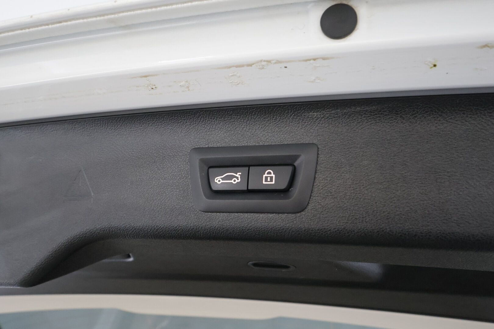 BMW 530 2023 G31 Touring 530e xDrive A Charged Edition * ACC / P.kamera / Adapt.LED / Hifi / Koukku / Comfort Access / Sporttinahat * - 1.Om Suomi-auto / Akku kuntotarkastettu / Kahdet renkaat aluvanteilla / Merkkihuollettu