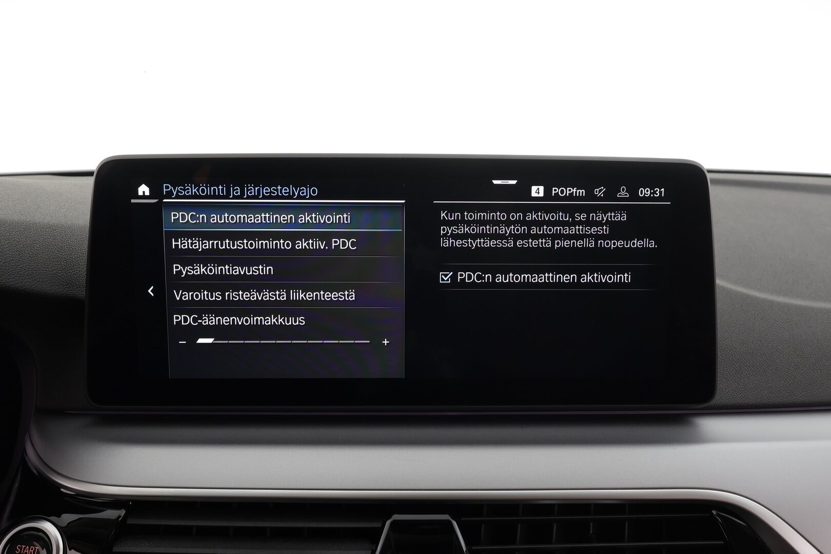 BMW 530 2023 G31 Touring 530e xDrive A Charged Edition * ACC / P.kamera / Adapt.LED / Hifi / Koukku / Comfort Access / Sporttinahat * - 1.Om Suomi-auto / Akku kuntotarkastettu / Kahdet renkaat aluvanteilla / Merkkihuollettu