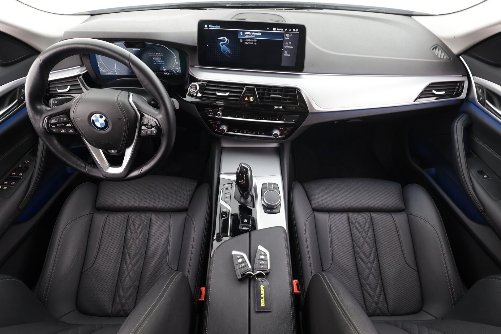 BMW 530 2023 G31 Touring 530e xDrive A Charged Edition * ACC / P.kamera / Adapt.LED / Hifi / Koukku / Comfort Access / Sporttinahat * - 1.Om Suomi-auto / Akku kuntotarkastettu / Kahdet renkaat aluvanteilla / Merkkihuollettu