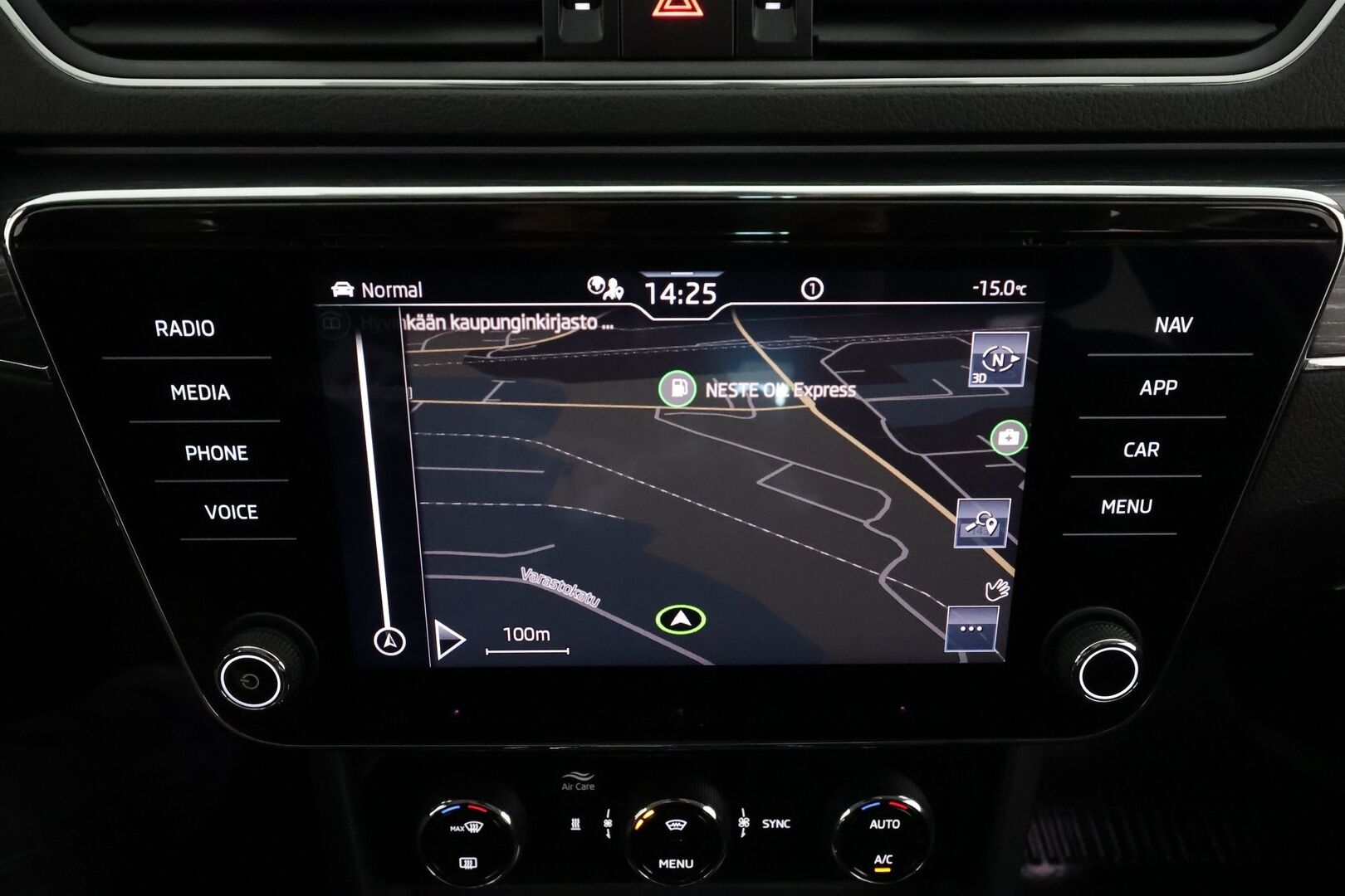 Skoda Superb 2023 2.0 TSI 190 Style DSG Autom. * ACC / Webasto / Koukku / Muistipenkit / P.kamera / Apple&Android* - 1.Om Suomi-auto / Kahdet Renkaat