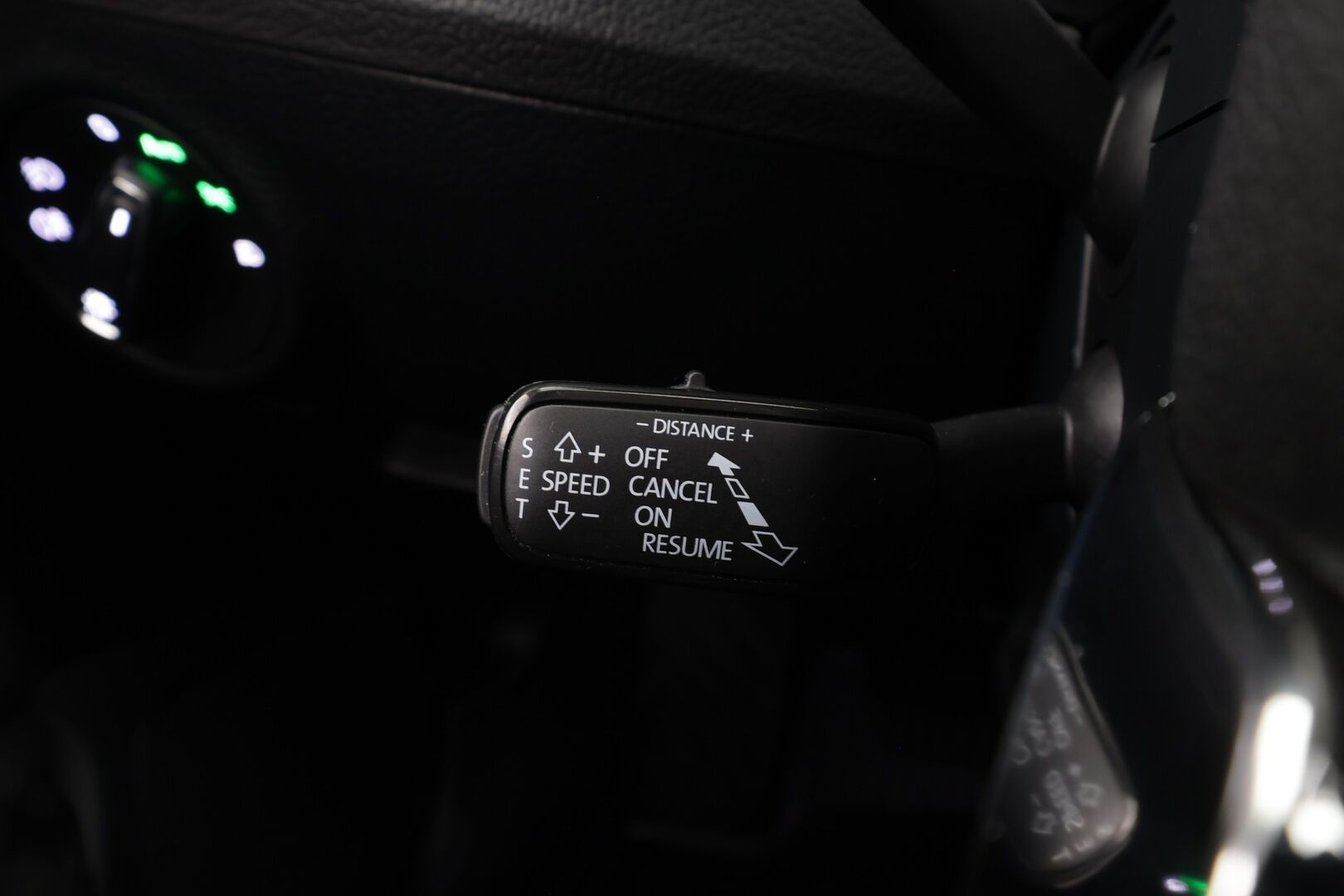 Skoda Superb 2023 2.0 TSI 190 Style DSG Autom. * ACC / Webasto / Koukku / Muistipenkit / P.kamera / Apple&Android* - 1.Om Suomi-auto / Kahdet Renkaat