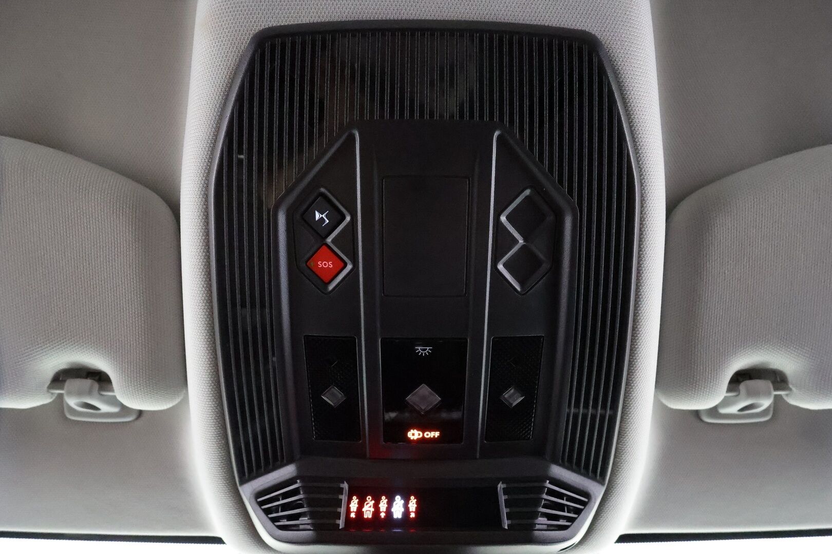 DS 4 2022 E-Tense Plug-in Hybrid 225 Performance Line * LED / P.Kamera / Kaistavahti / Digimittaristo / Vakkari / Apple&Android * - Suomi-auto / Akku kuntotarkastettu SoH 97% / Merkkihuollot / Kahdet renkaat aluvanteilla - HULLUT AVAJAISHULINAT KORKOTARJOUS 3,29 %