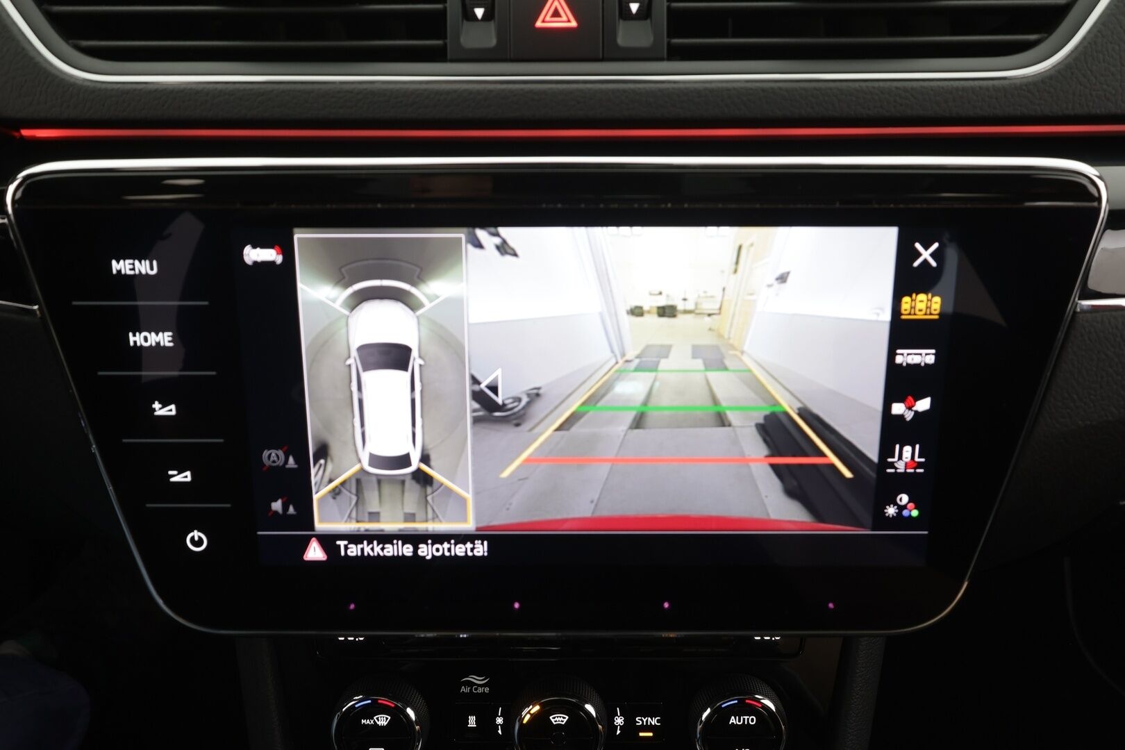 Skoda Superb 2023 Combi 2.0 TSI 280 4x4 L&K DSG Autom. - | ACC | Matrix | Ilm. muistinahat | 360° | Canton | Webasto | Panorama | Koukku | Suomi-auto | Kahdet renkaat aluvantein | Merkkiliikkeen huoltohistoria |