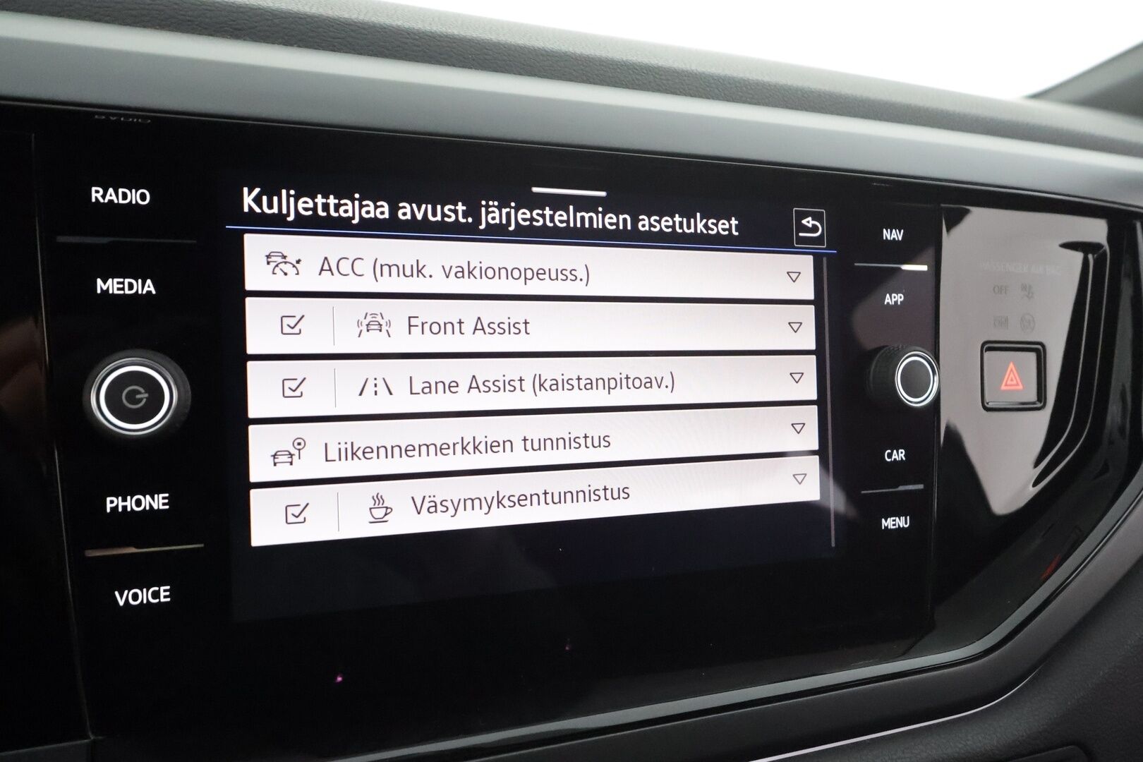 Volkswagen Taigo 2023 R-Line Business 1,5 TSI 110kW EVO DSG * Sisätilanlämmitin / ACC / Matrix-LED / Kaistavahti / P.Kamera / Digimittaristo * - 1-om Suomi-auto / Kahdet renkaat 