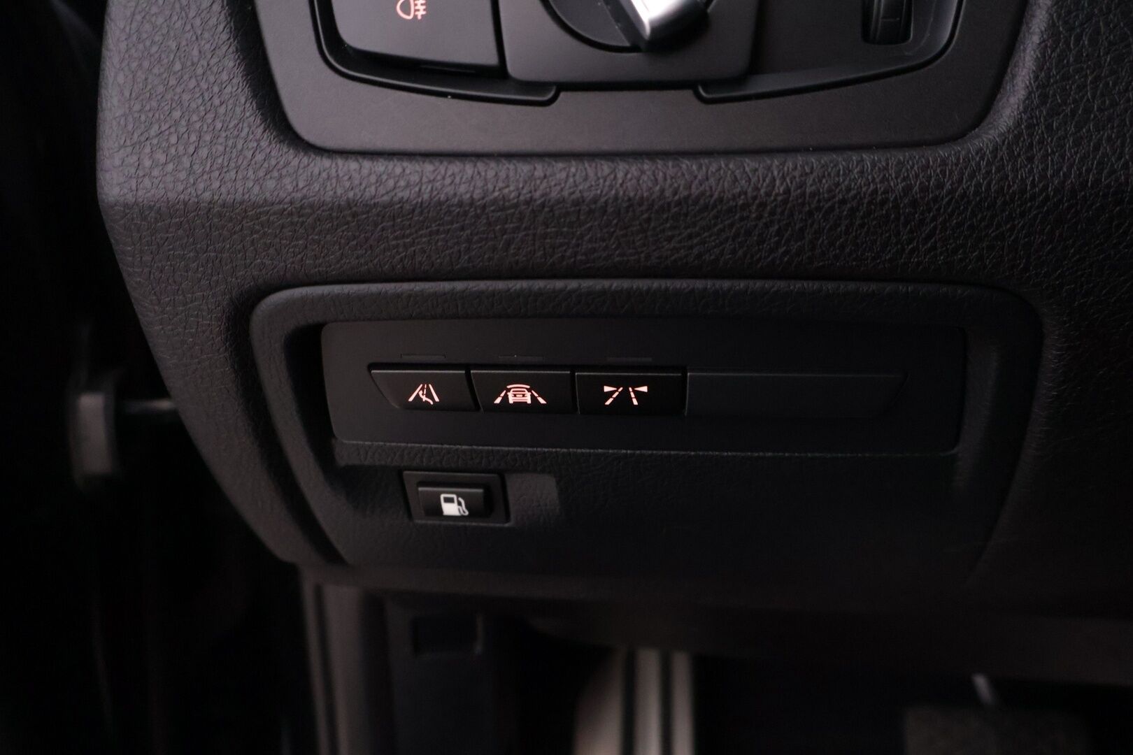 BMW 330 2017 F30 Sedan 330e A Business Exclusive M Sport  *ACC / HUD / Kamera / Nahkasisusta / Sporttipenkit* - Siisti kuntoinen / Hyvät huollot! - HULLUT AVAJAISHULINAT KORKOTARJOUS 3,29 %