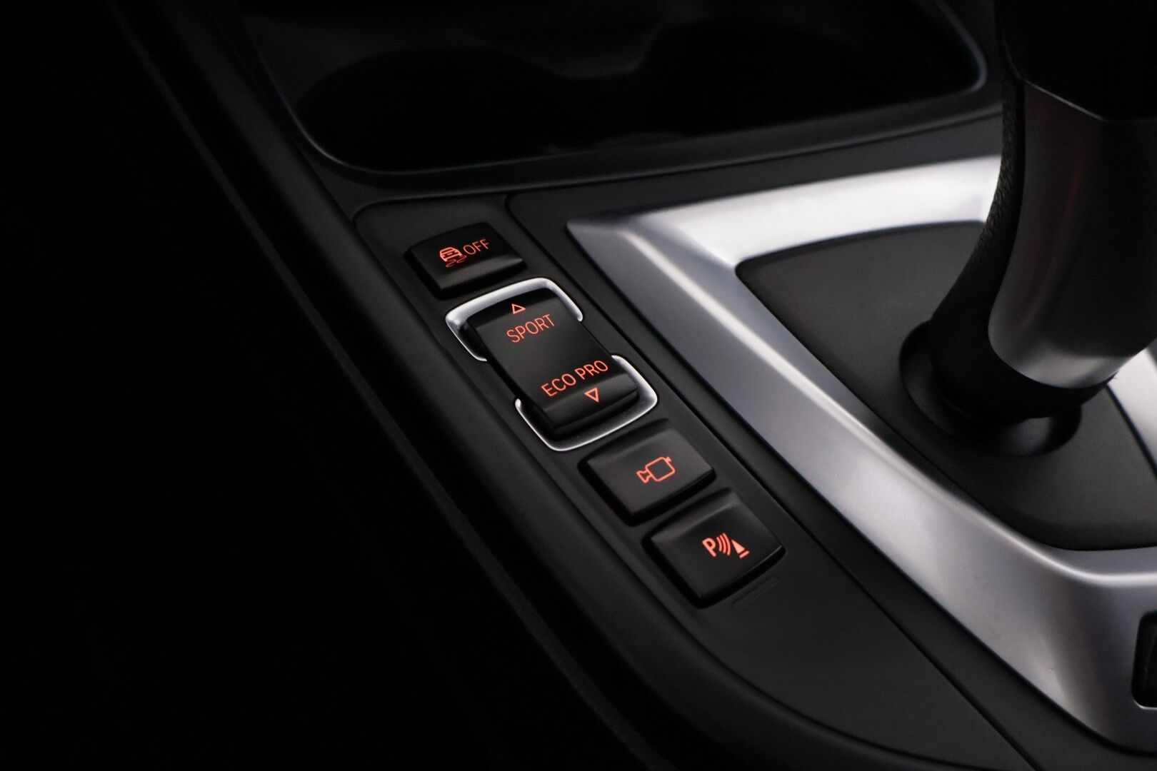 BMW 330 2017 F30 Sedan 330e A Business Exclusive M Sport  *ACC / HUD / Kamera / Nahkasisusta / Sporttipenkit* - Siisti kuntoinen / Hyvät huollot! - HULLUT AVAJAISHULINAT KORKOTARJOUS 3,29 %