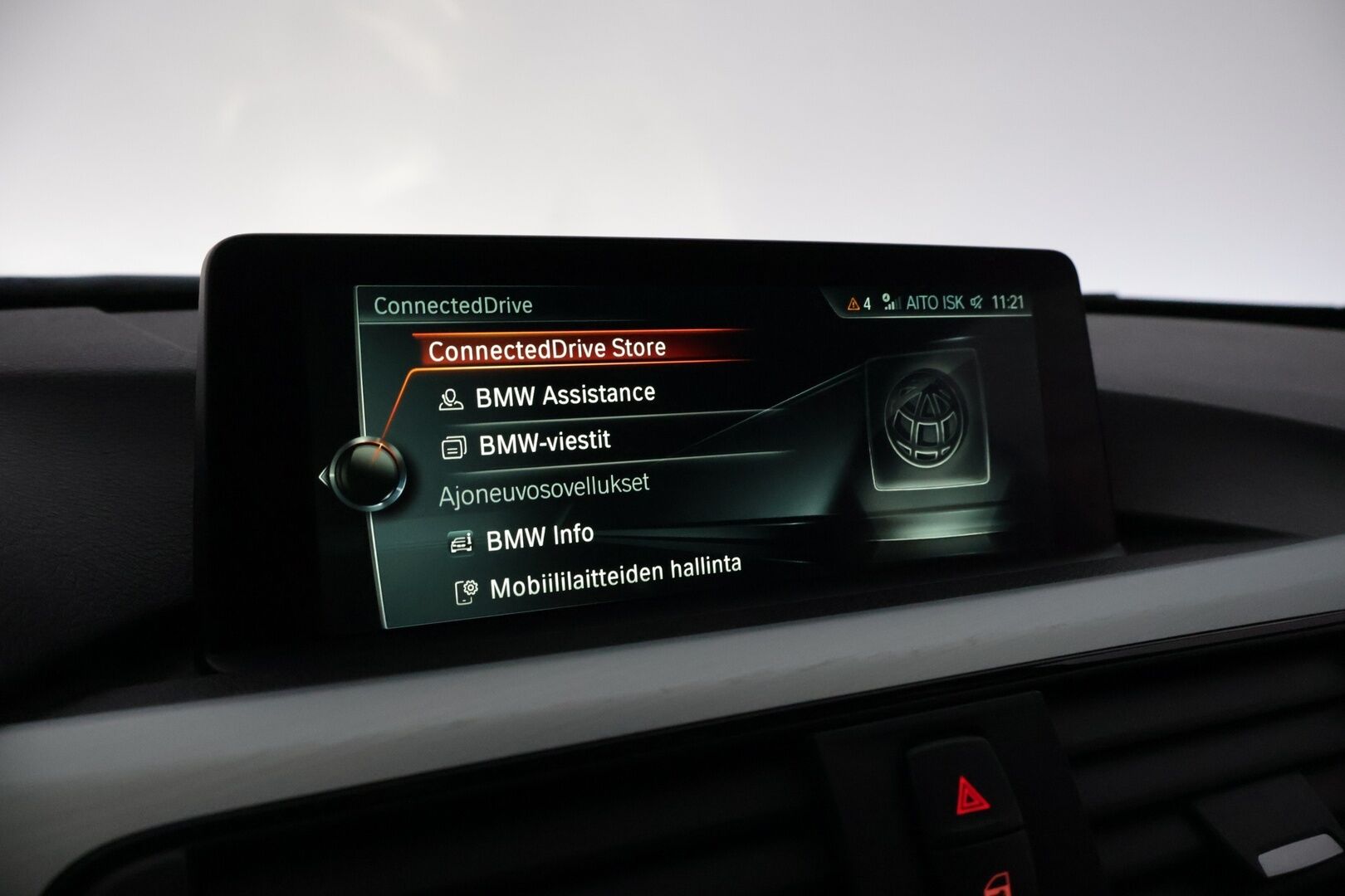 BMW 330 2017 F30 Sedan 330e A Business Exclusive M Sport  *ACC / HUD / Kamera / Nahkasisusta / Sporttipenkit* - Siisti kuntoinen / Hyvät huollot! - HULLUT AVAJAISHULINAT KORKOTARJOUS 3,29 %