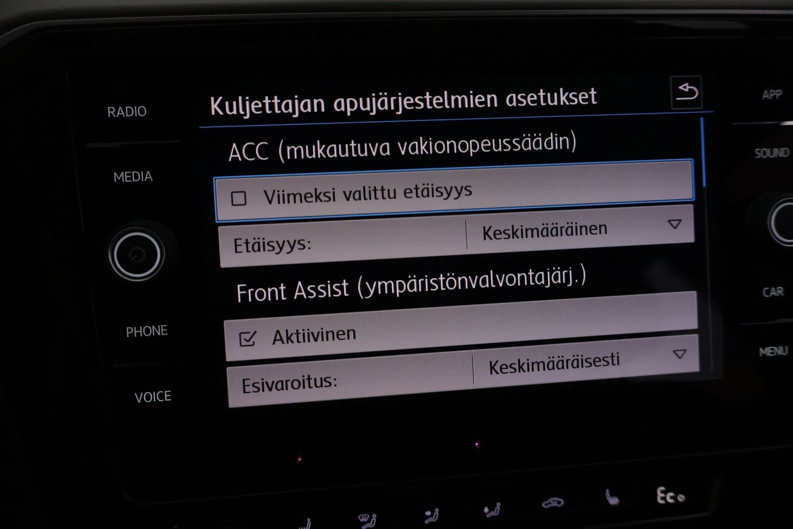 Volkswagen Passat 2018 Variant GTE Plug-In Hybrid 160 kW (218 hv) DSG-automaatti - ACC / Vetokoukku / Kamera / Keyless / Digimittari /  2x renkaat