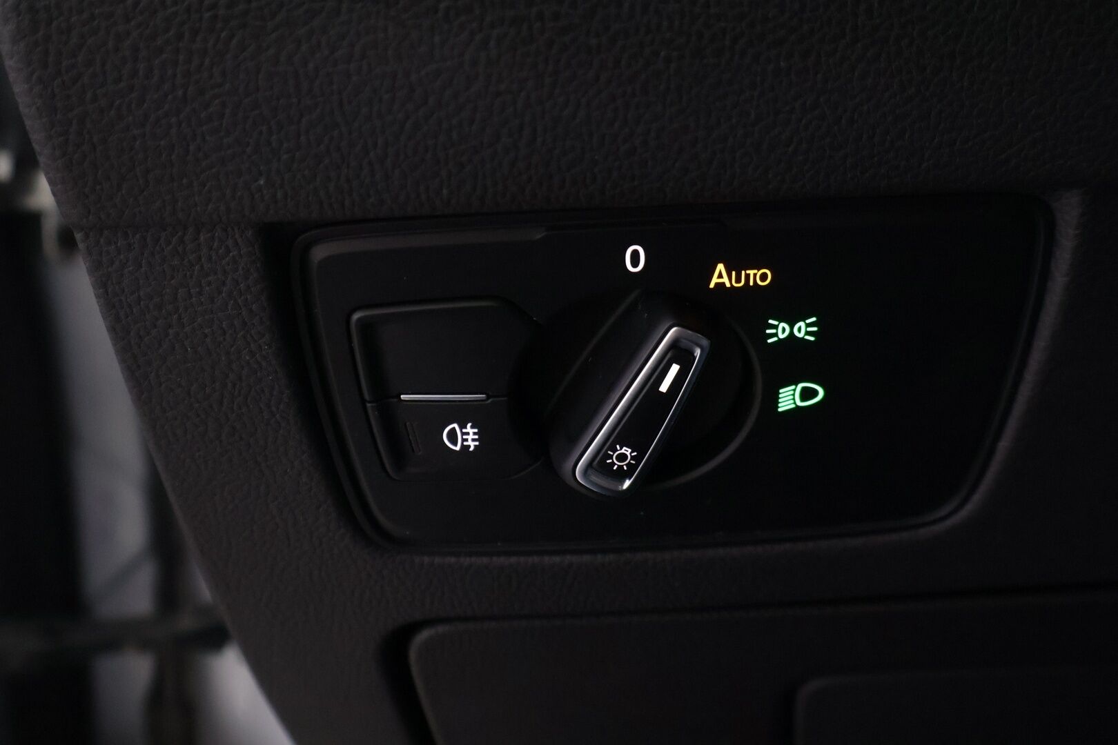 Volkswagen Passat 2018 Variant GTE Plug-In Hybrid 160 kW (218 hv) DSG-automaatti - ACC / Vetokoukku / Kamera / Keyless / Digimittari /  2x renkaat
