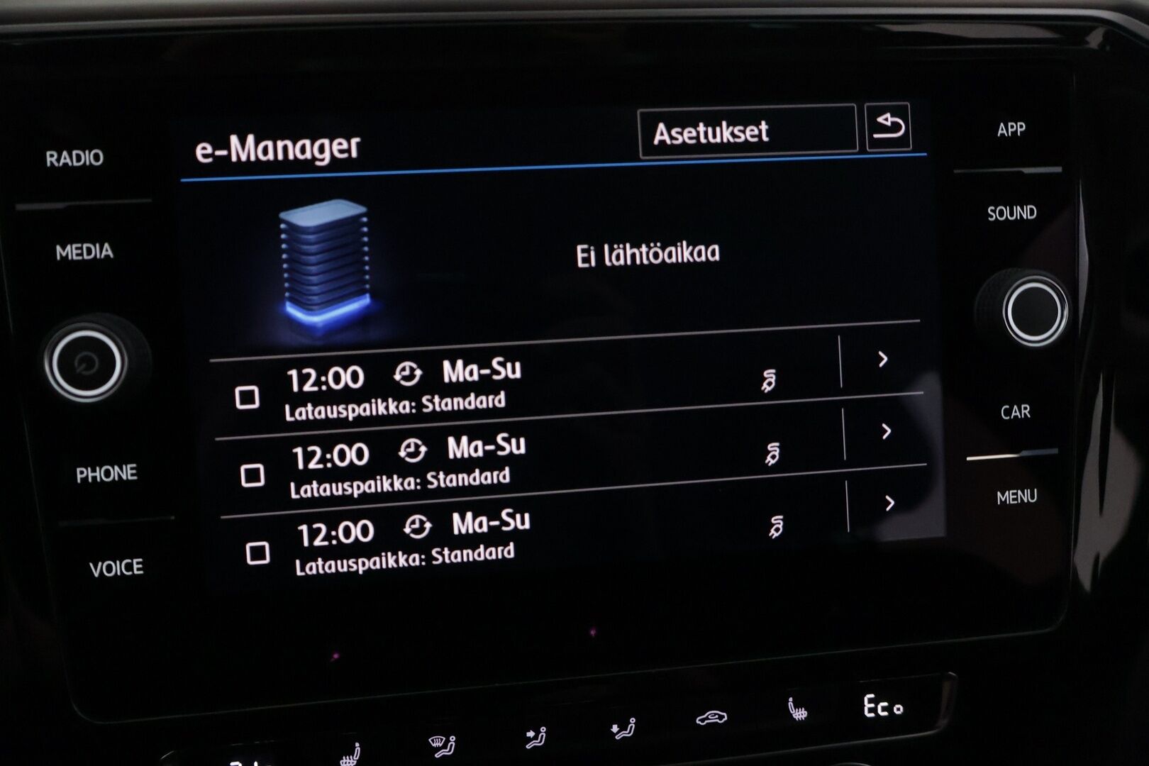 Volkswagen Passat 2018 Variant GTE Plug-In Hybrid 160 kW (218 hv) DSG-automaatti - ACC / Vetokoukku / Kamera / Keyless / Digimittari /  2x renkaat