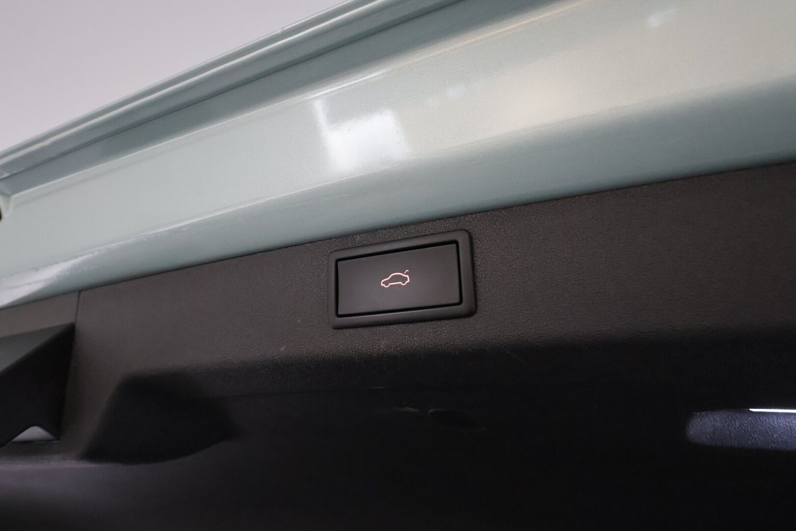 Skoda Enyaq 2023 60 iV * ILP / Koukku / ACC / LED / 360° / Navi / Kaistavahti / Digimittaristo / Keyless * - 1-om Suomi-auto / Kahdet renkaat / Merkkihuollettu!