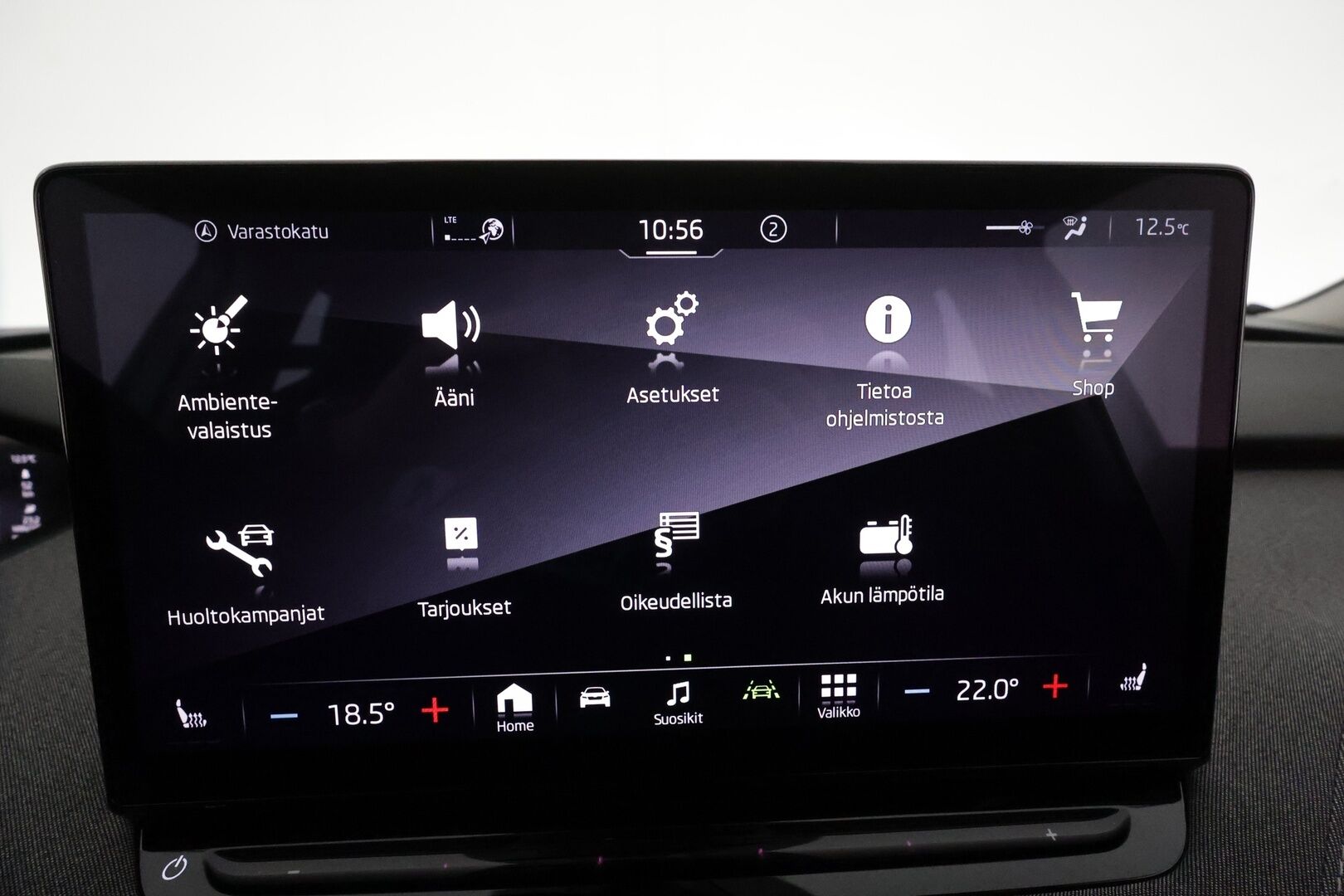 Skoda Enyaq 2023 60 iV * ILP / Koukku / ACC / LED / 360° / Navi / Kaistavahti / Digimittaristo / Keyless * - 1-om Suomi-auto / Kahdet renkaat / Merkkihuollettu!