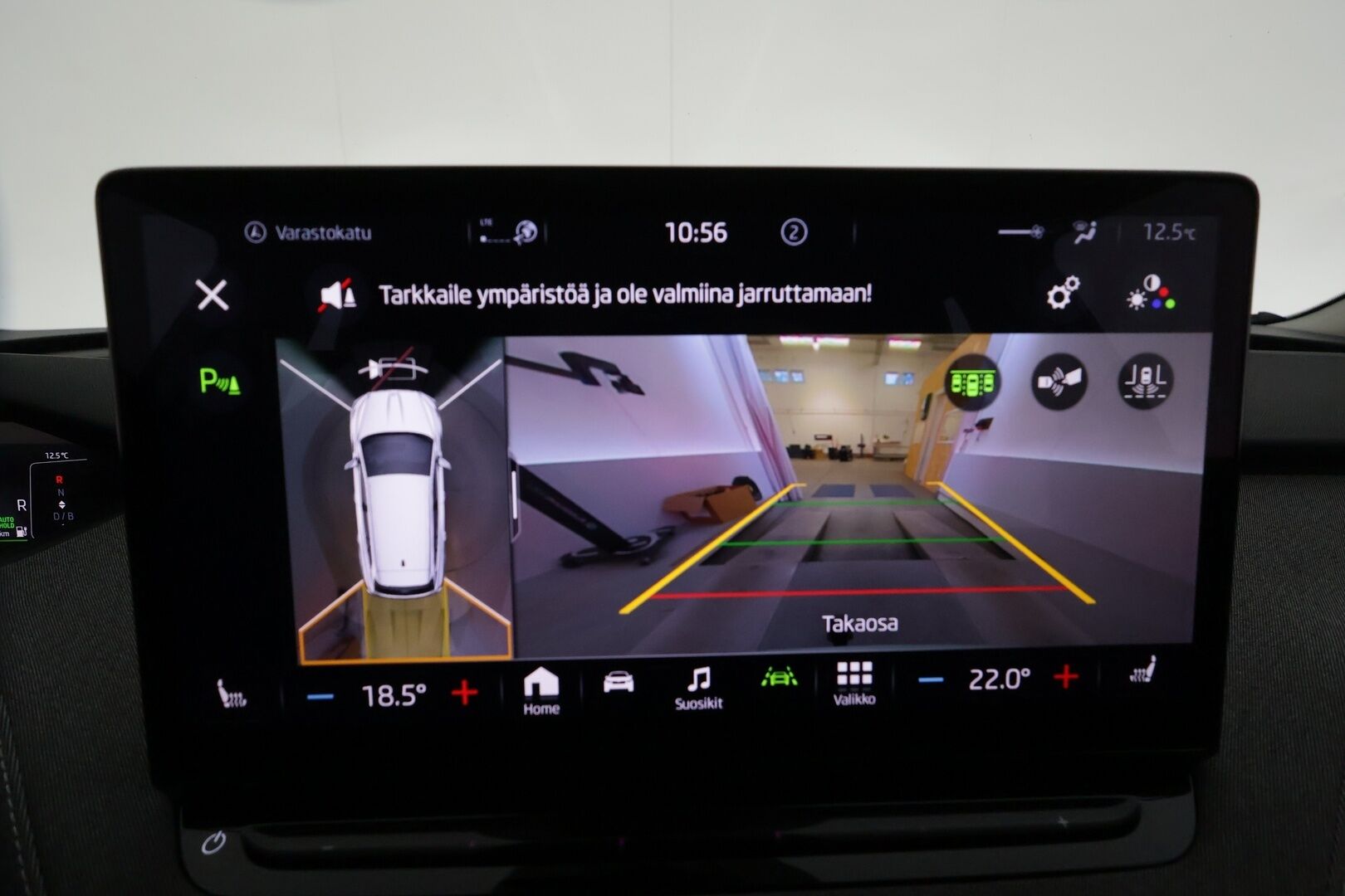 Skoda Enyaq 2023 60 iV * ILP / Koukku / ACC / LED / 360° / Navi / Kaistavahti / Digimittaristo / Keyless * - 1-om Suomi-auto / Kahdet renkaat / Merkkihuollettu!