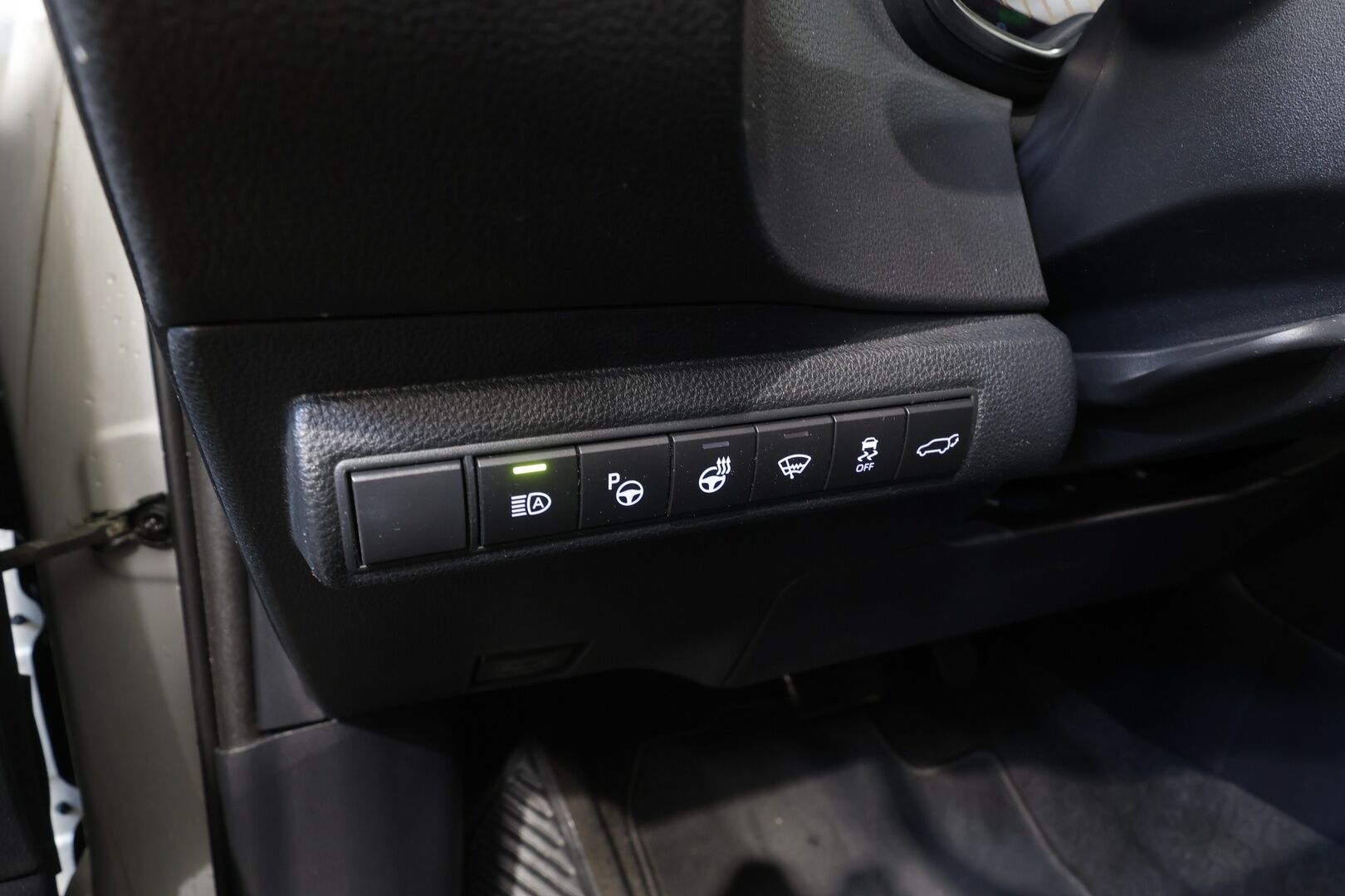 Toyota Corolla 2023 Touring Sports 2,0 Hybrid Premium Business - | ACC | HUD | JBL | Nahat | AHS-LED | LTA | BSM | Navi | Keyless | P.kamera | Sähk. takaluukku | 1-om suomiauto | Merkkihuollot | 