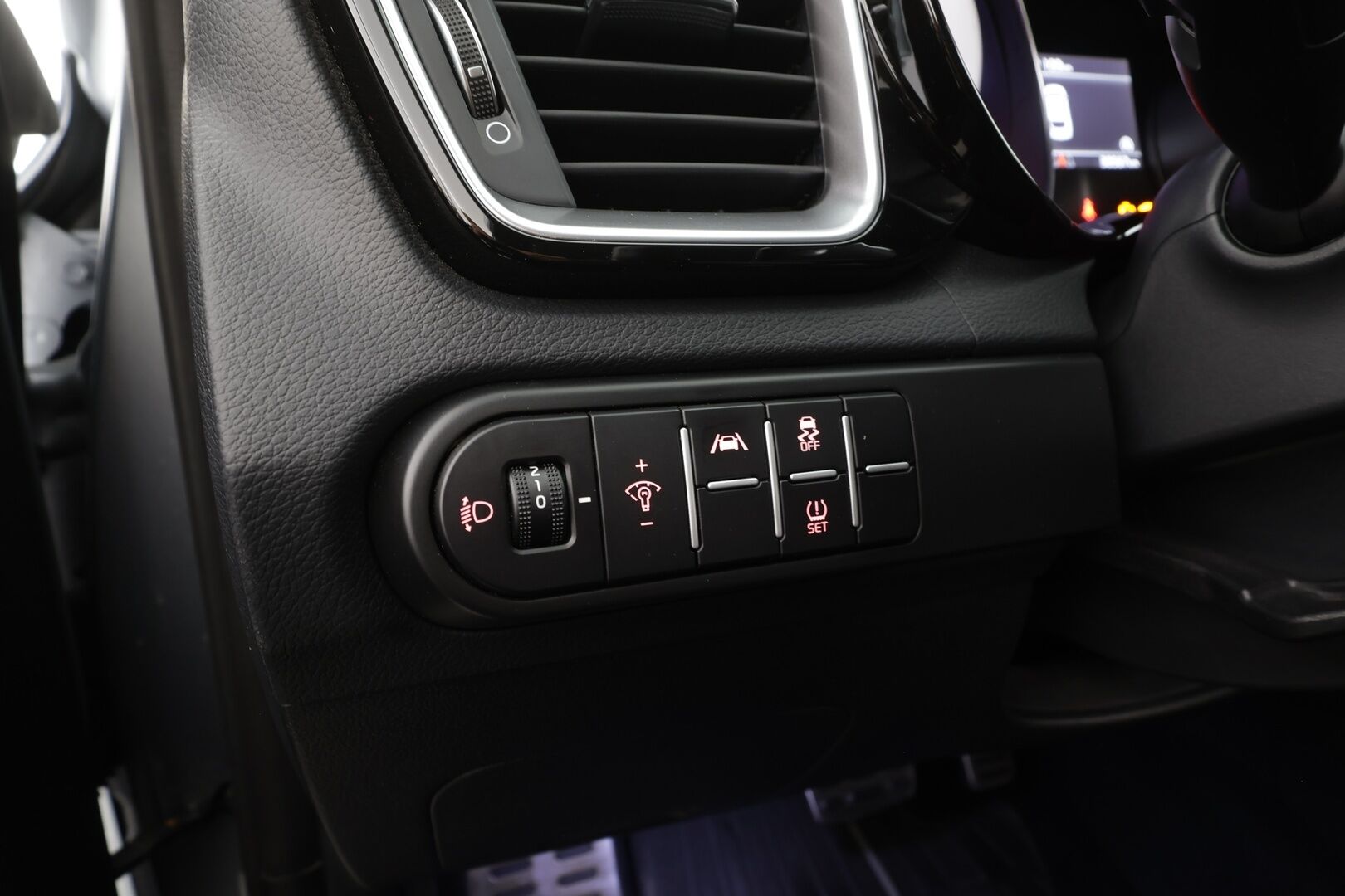 Kia ProCeed 2024 1,5 T-GDI 160hv GT-Line DCT - | ACC | Puolinahat | Navi | P.kamera | Apple & Android | Lane-assist | Lämm. ohjauspyörä | Kahdet renkaat aluvantein |