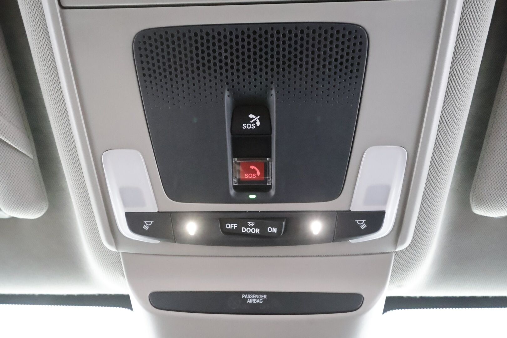 Honda ZR-V 2023 Hybrid Sport - | ACC | Koukku | Sähköpenkit | Puolinahat | P.kamera | Sähk. takaluukku | Lohko + sisälämmitin | 2x renkaat aluin | Merkkihuollot |