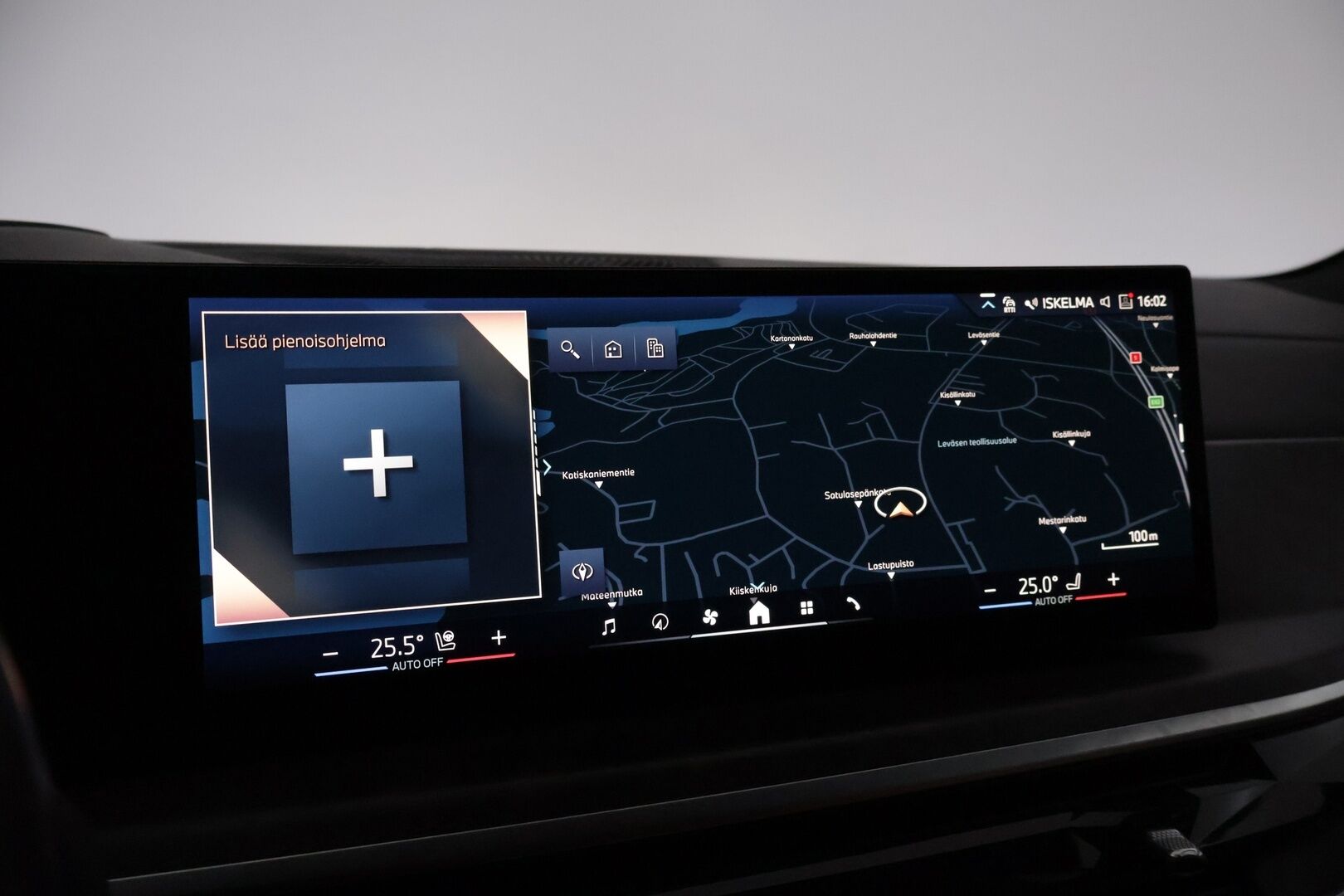 BMW X5 2024 G05 xDrive50e A Charged Edition M Sport *Hierovat ja ilmastoidut Comfortpenkit / 360 / S-Koukku / H&K / Ilma-alusta* - HUD / ACC / Comfort Access / Ambient / Muistipenkit / Ratinlämmitin / Merkkihuollettu*