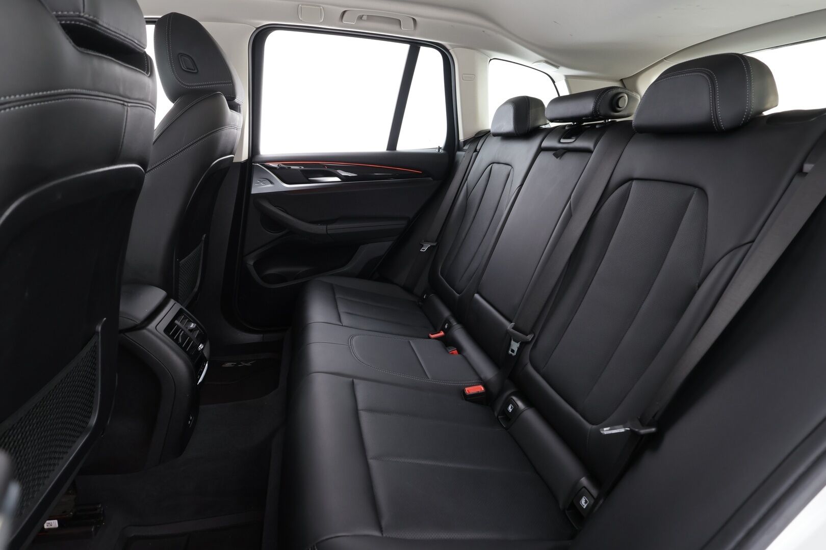 BMW X3 2023 G01 xDrive20d A Business MHEV * Webasto / Laser / Koukku / Vakkari / P.kamera / Sporttinahat / Sähköluukku * - 1.Om Suomi-auto / Kahdet renkaat aluvanteilla / Merkkihuollettu - HULLUT AVAJAISHULINAT KORKOTARJOUS 3,29 %