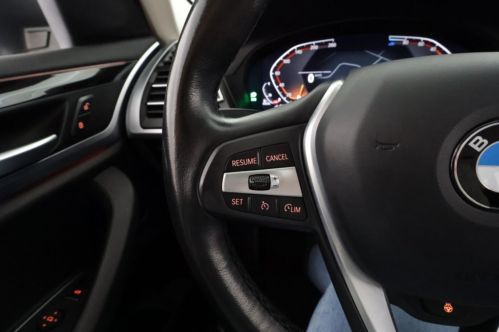 BMW X3 2023 G01 xDrive20d A Business MHEV * Webasto / Laser / Koukku / Vakkari / P.kamera / Sporttinahat / Sähköluukku * - 1.Om Suomi-auto / Kahdet renkaat aluvanteilla / Merkkihuollettu - HULLUT AVAJAISHULINAT KORKOTARJOUS 3,29 %