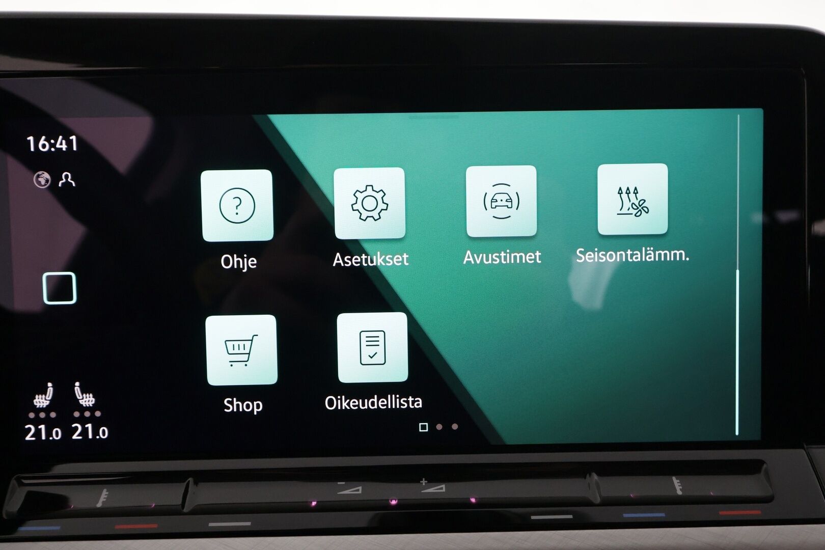 Volkswagen Golf 2022 Comfort Business 1,0 eTSI 81 kW (MHEV) DSG * Webasto / ACC / Digimittari / LED / P.Kamera / Kaistavahti / Keyless * - Suomi-auto / Kahdet renkaat aluvanteilla / VÄHÄN AJETTU - HULLUT AVAJAISHULINAT KORKOTARJOUS 3,29 %