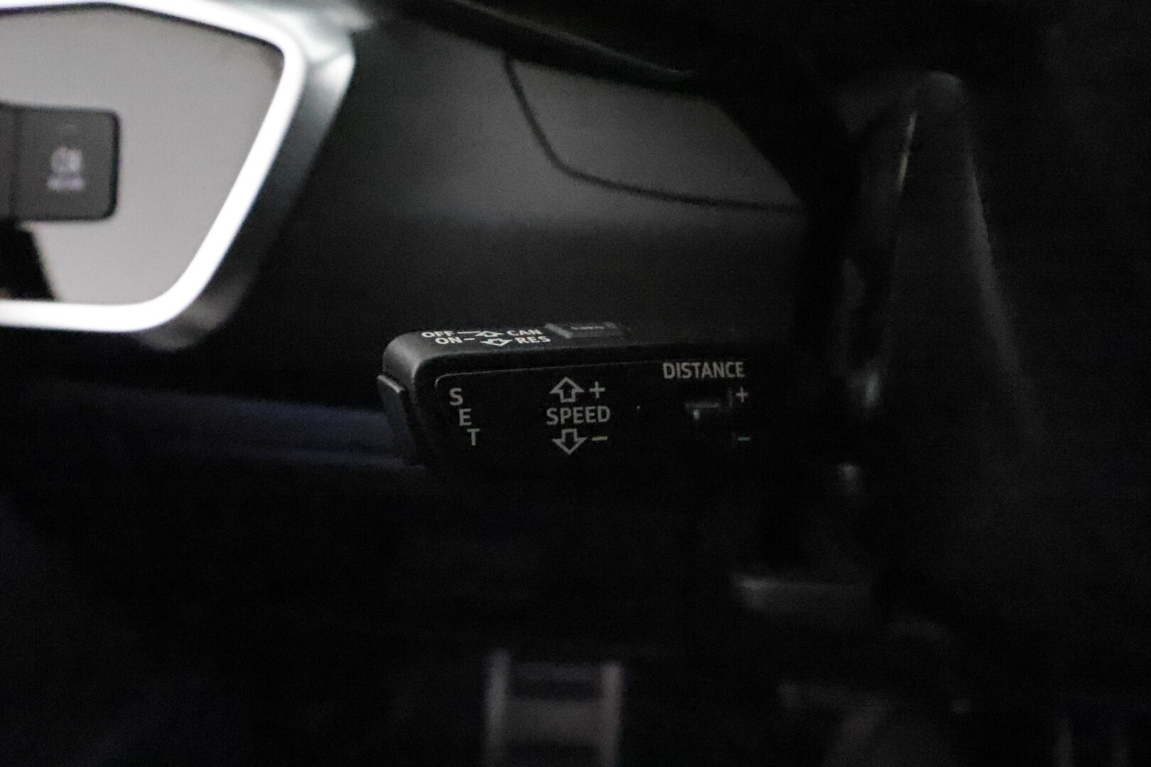 Audi A6 2021 Avant 55 TFSI e quattro S-tronic Electrified S Line / Adapt.Vakkari / Vetokoukku / Digimittaristo / Matrix / - 3,99 % KORKOTARJOUS TÄHÄN AUTOON 21.9. ASTI! - 