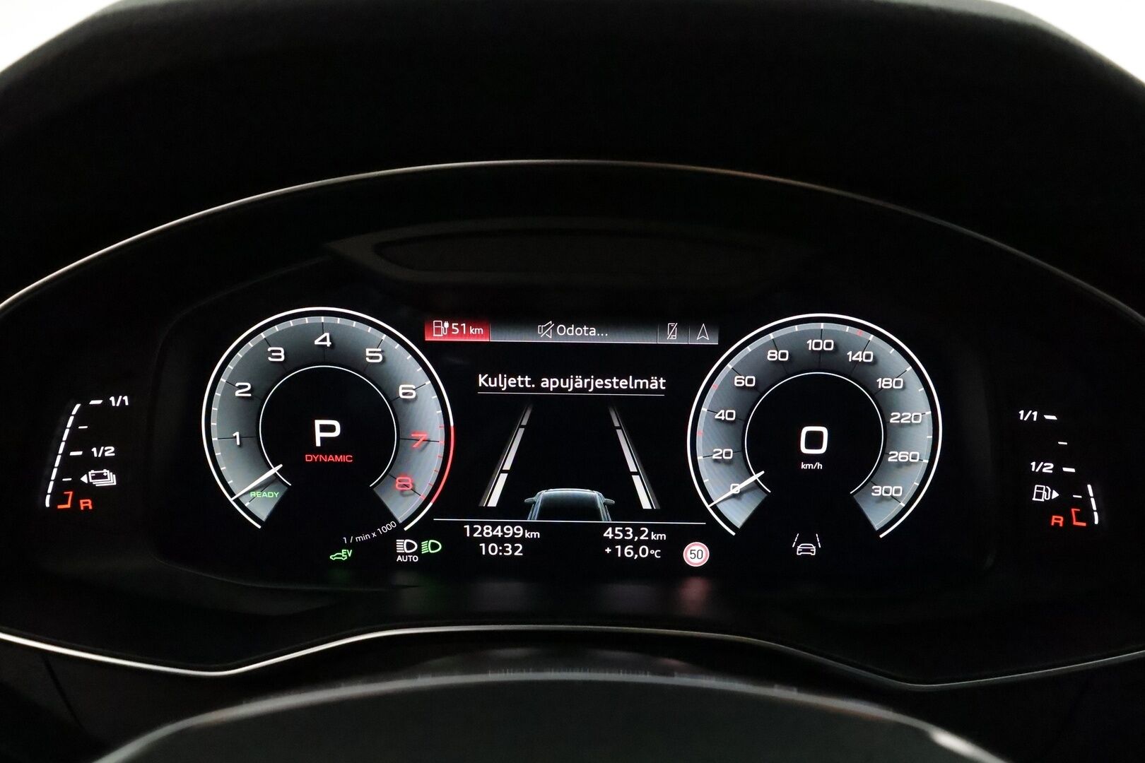 Audi A6 2021 Avant 55 TFSI e quattro S-tronic Electrified S Line / Adapt.Vakkari / Vetokoukku / Digimittaristo / Matrix / - 3,99 % KORKOTARJOUS TÄHÄN AUTOON 21.9. ASTI! - 