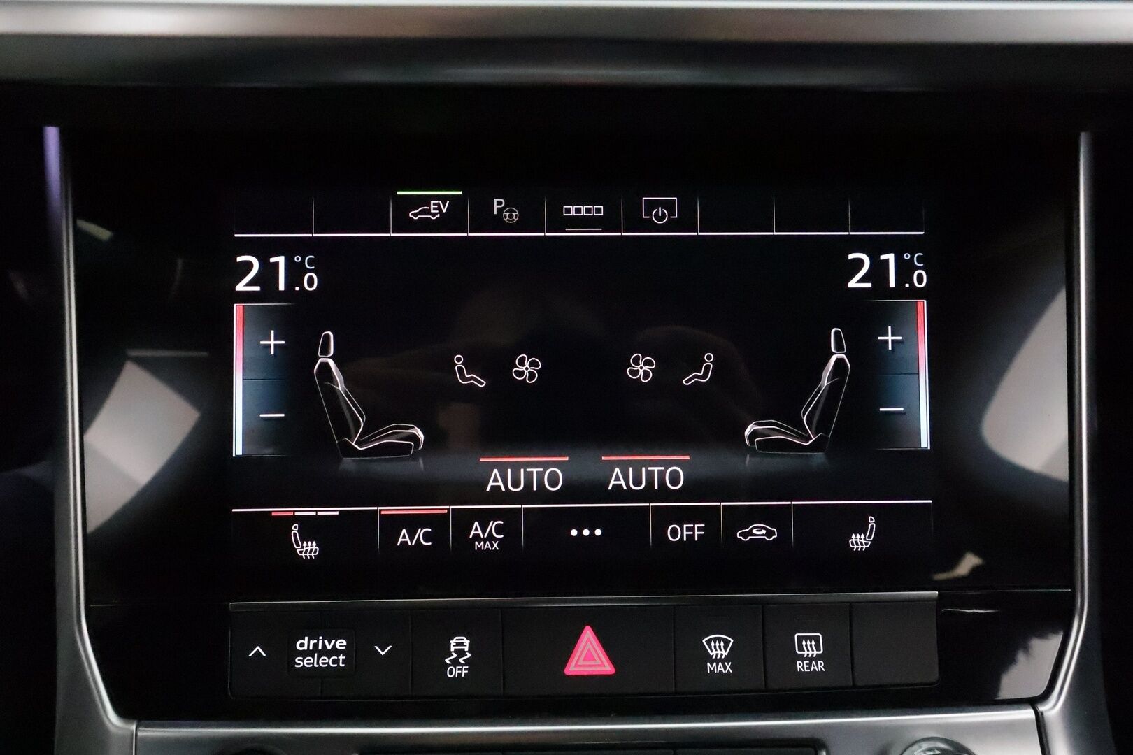 Audi A6 2021 Avant 55 TFSI e quattro S-tronic Electrified S Line / Adapt.Vakkari / Vetokoukku / Digimittaristo / Matrix / - 3,99 % KORKOTARJOUS TÄHÄN AUTOON 21.9. ASTI! - 
