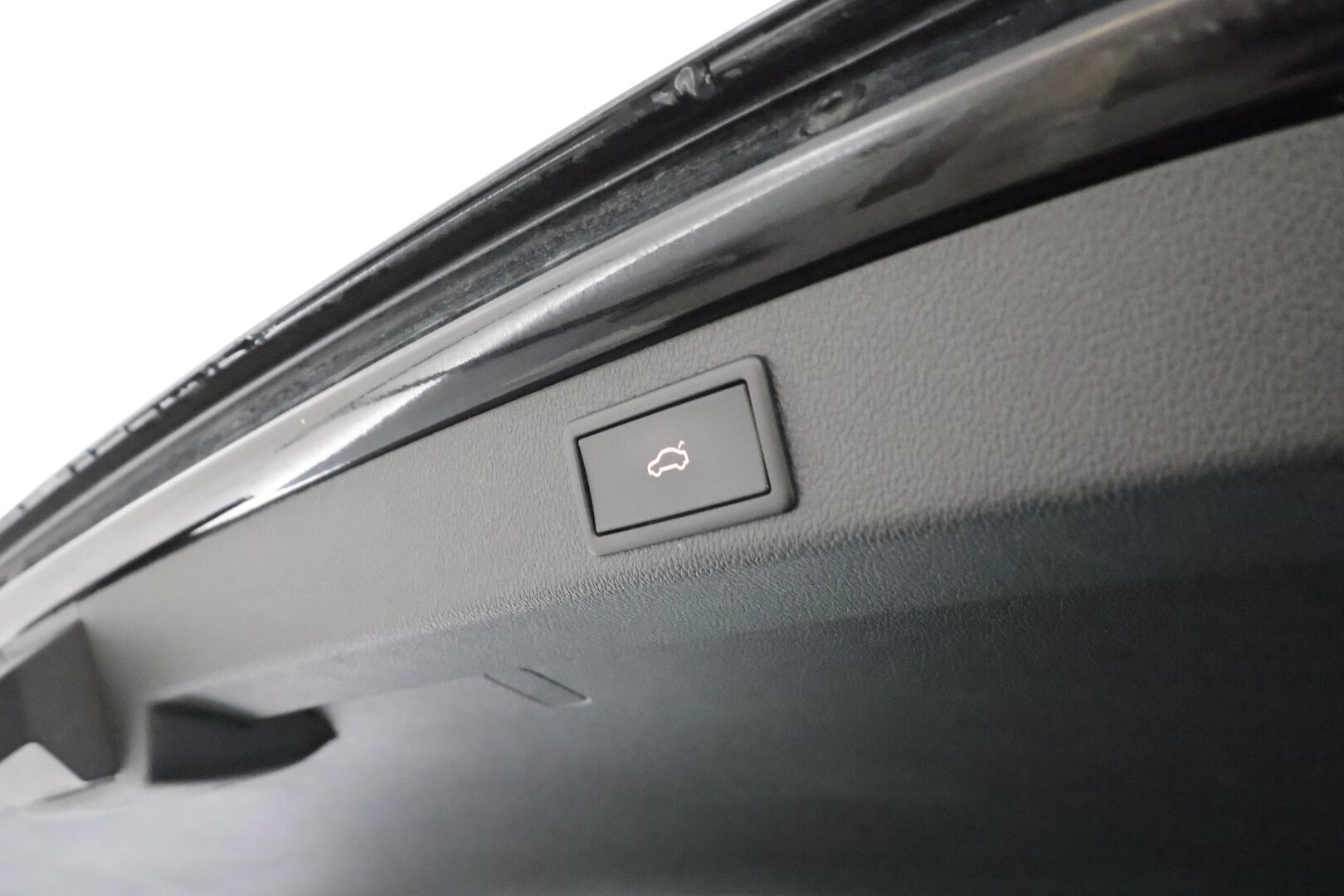 Skoda Superb 2023 Combi 1.5 TSI ACT Ambition BusinessLine DSG **Webasto / Adapt.vakkari / Digimittaristo / P.tutkat / Koukku** - 3,99 % KORKOTARJOUS TÄHÄN AUTOON - 1 omisteinen Suomi-auto / Lisälämmitin / Vetokoukku / Led-ajovalot / 
