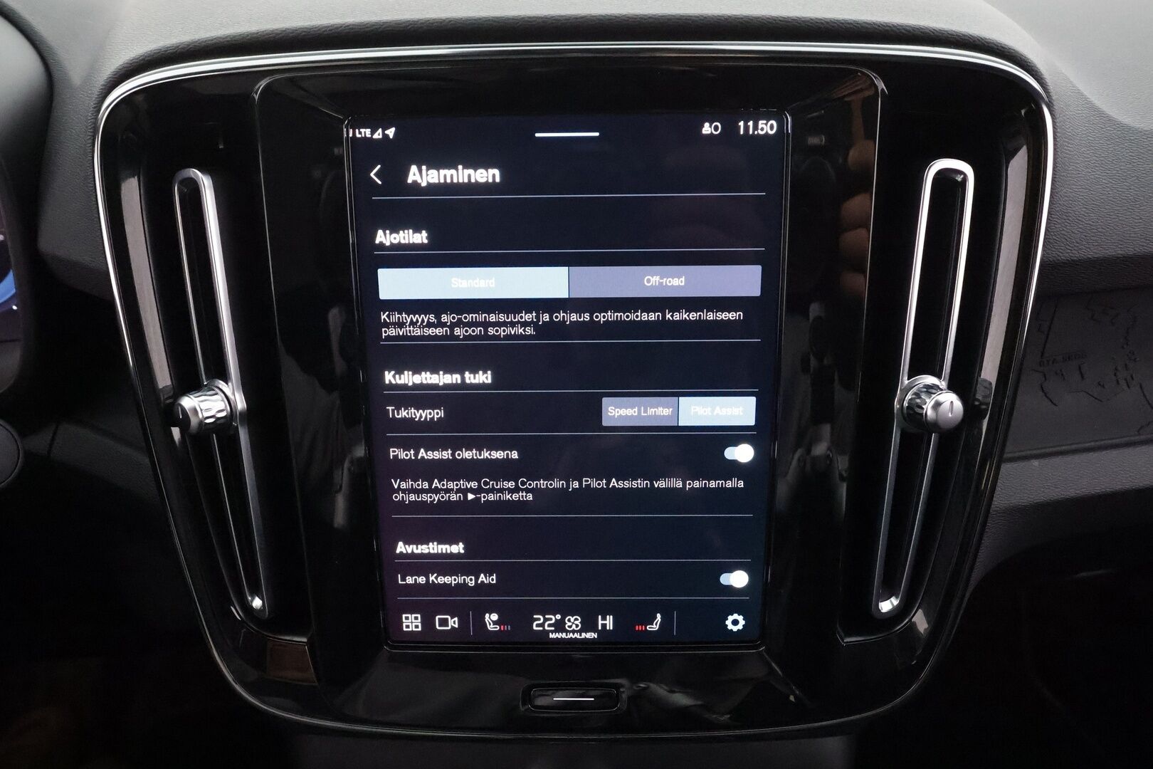 Volvo C40 2023 Recharge Single Plus aut * ACC / ILP / Lasikatto / Muistipenkki / P.kamera / BLIS / Navi / LED / Keyless * - 1.Om Suomi-auto / Kahdet renkaat aluvanteilla / Merkkihuollettu