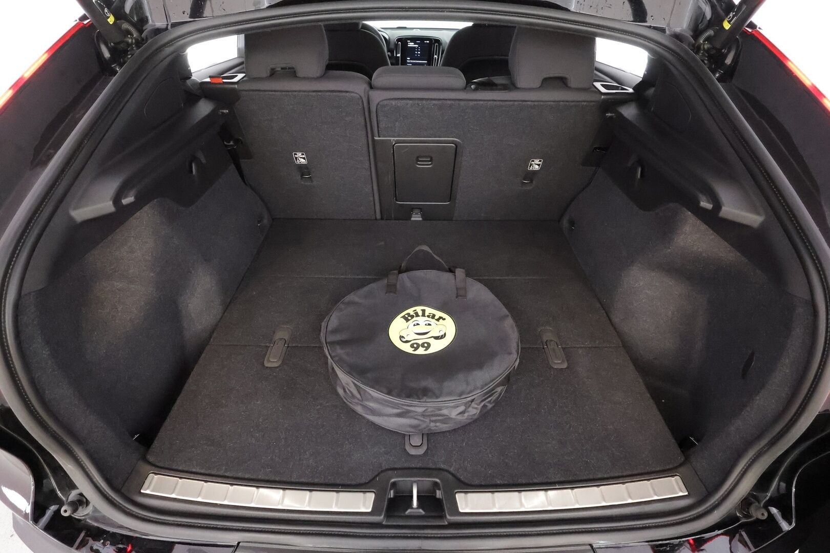 Volvo C40 2023 Recharge Single Plus aut * ACC / ILP / Lasikatto / Muistipenkki / P.kamera / BLIS / Navi / LED / Keyless * - 1.Om Suomi-auto / Kahdet renkaat aluvanteilla / Merkkihuollettu