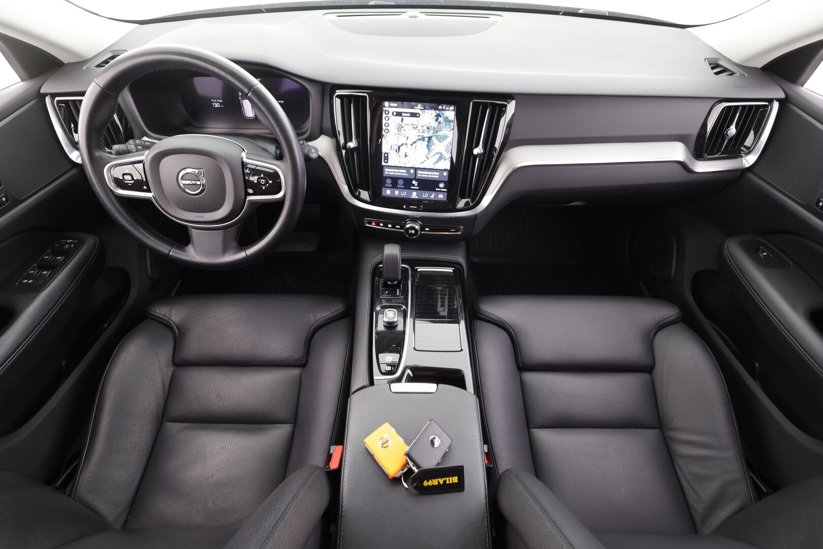 Volvo V60 2023 T6 AWD Long Range Plus Dark aut - | ACC | Koukku | Muistipenkit | Nahkasisusta | Full-LED | P.kamera | BLIS | Pilot Assist | Keyless | Lämm. ratti | 1-om suomiauto | Merkkihuollot |