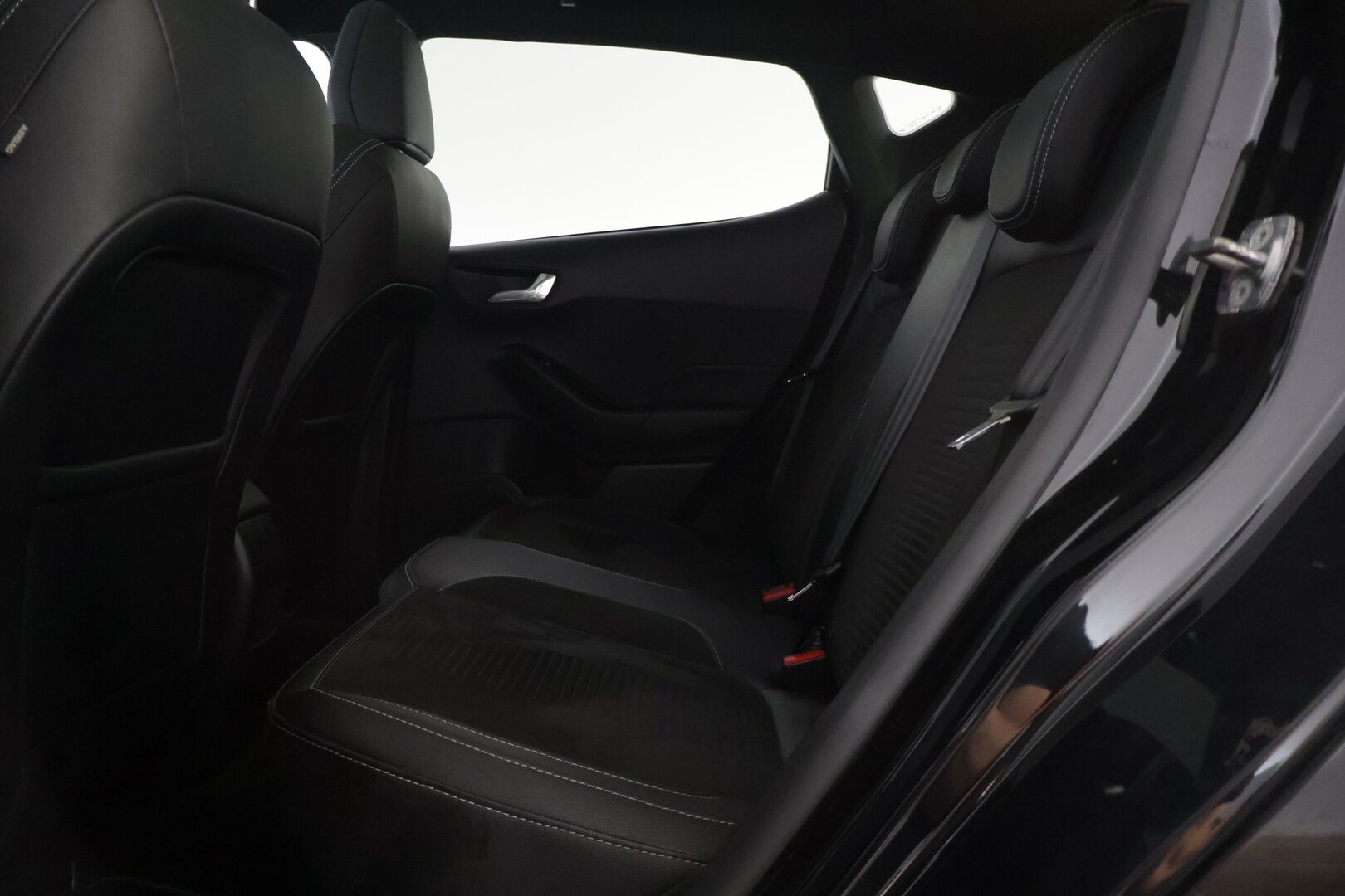 Ford Fiesta 2018 1,5 EcoBoost 200hv M6 ST 5-ovinen - | Panorama | Bang & Olufsen | Recaro | Performance | Peruutuskamera | Avaimeton kulku ja käynnistys | LSD | Car Play | 