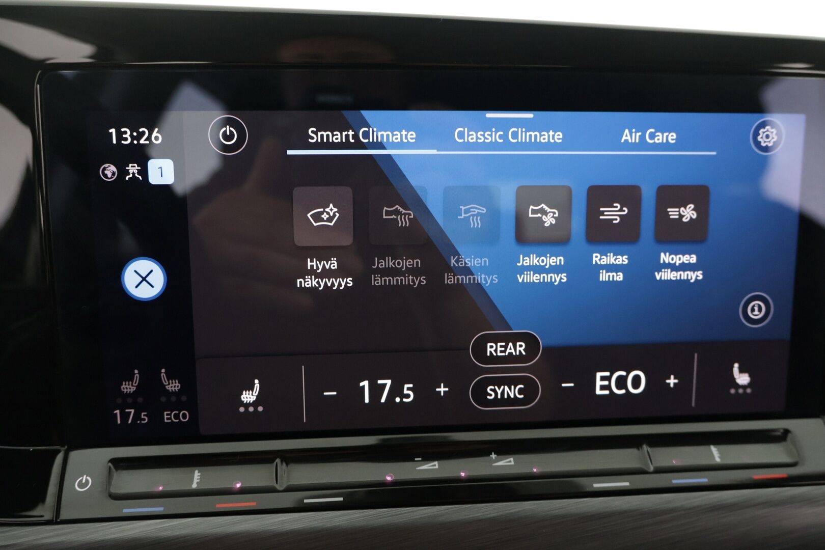 Volkswagen Golf 2021 Style eHybrid 150 kW (PHEV) DSG-automaatti - | ACC | Hierova etuistuin | Sporttipenkki muistilla | Metalliväri | Kaitapitoavustin |