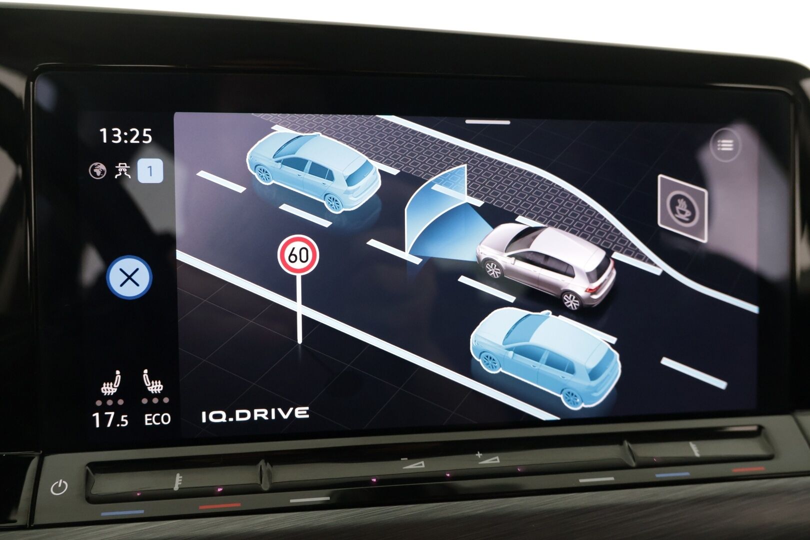 Volkswagen Golf 2021 Style eHybrid 150 kW (PHEV) DSG-automaatti - | ACC | Hierova etuistuin | Sporttipenkki muistilla | Metalliväri | Kaitapitoavustin |